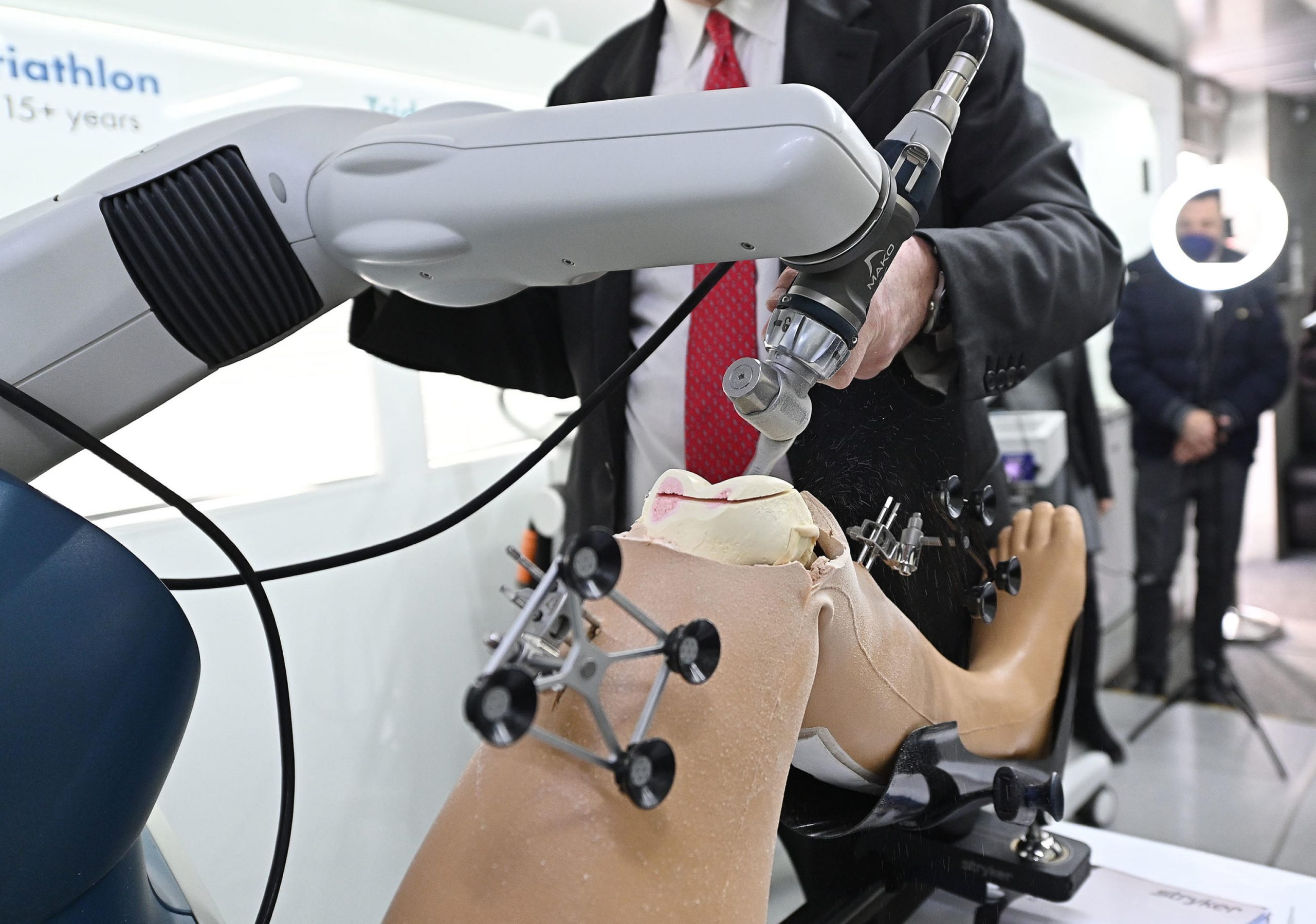 Al San Camillo di Roma primo intervento di microchirurgia con un robot Al San Camillo di Roma primo intervento di microchirurgia con un robot