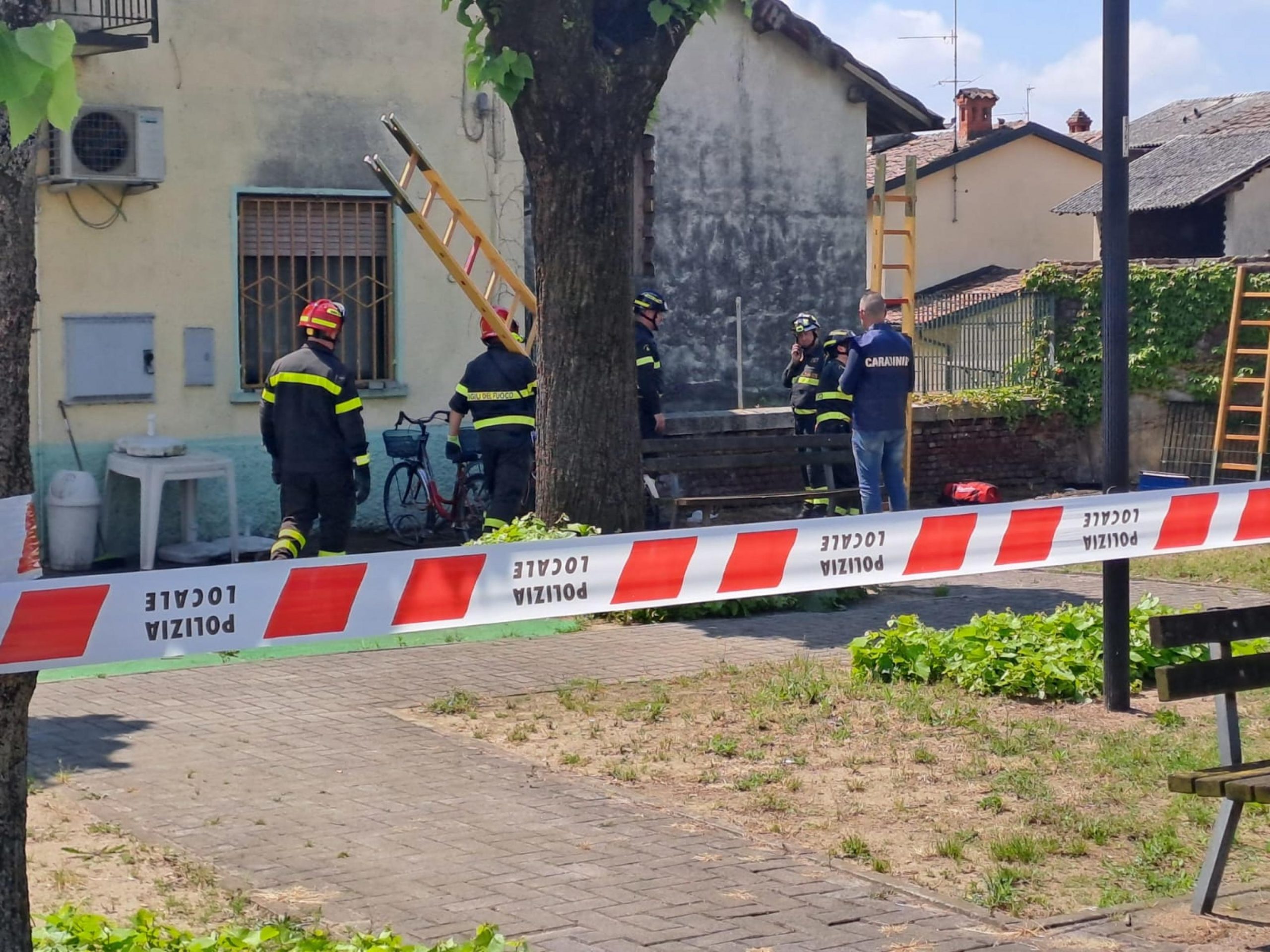 Garlasco, il supertestimone riapre il caso: dragato un canale per cercare l’arma Garlasco, il supertestimone riapre il caso: dragato un canale per cercare l’arma