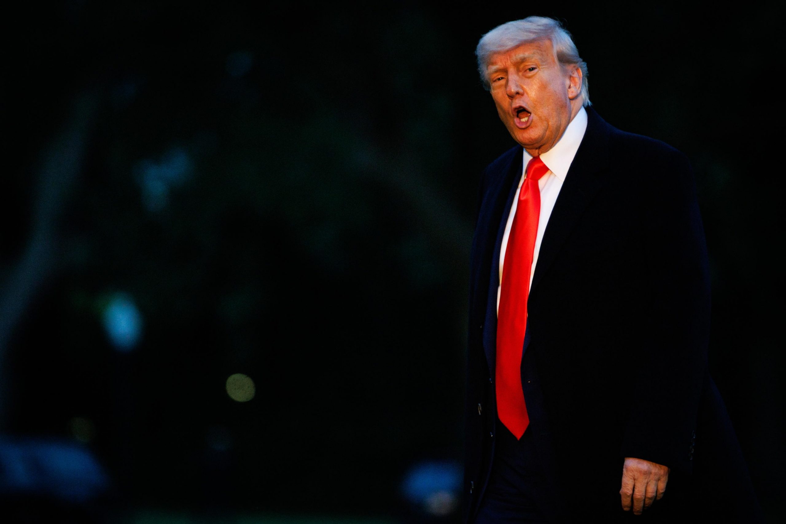 Trump raddoppia i dazi di acciaio e alluminio: “Al 50% dal 4 giugno”
