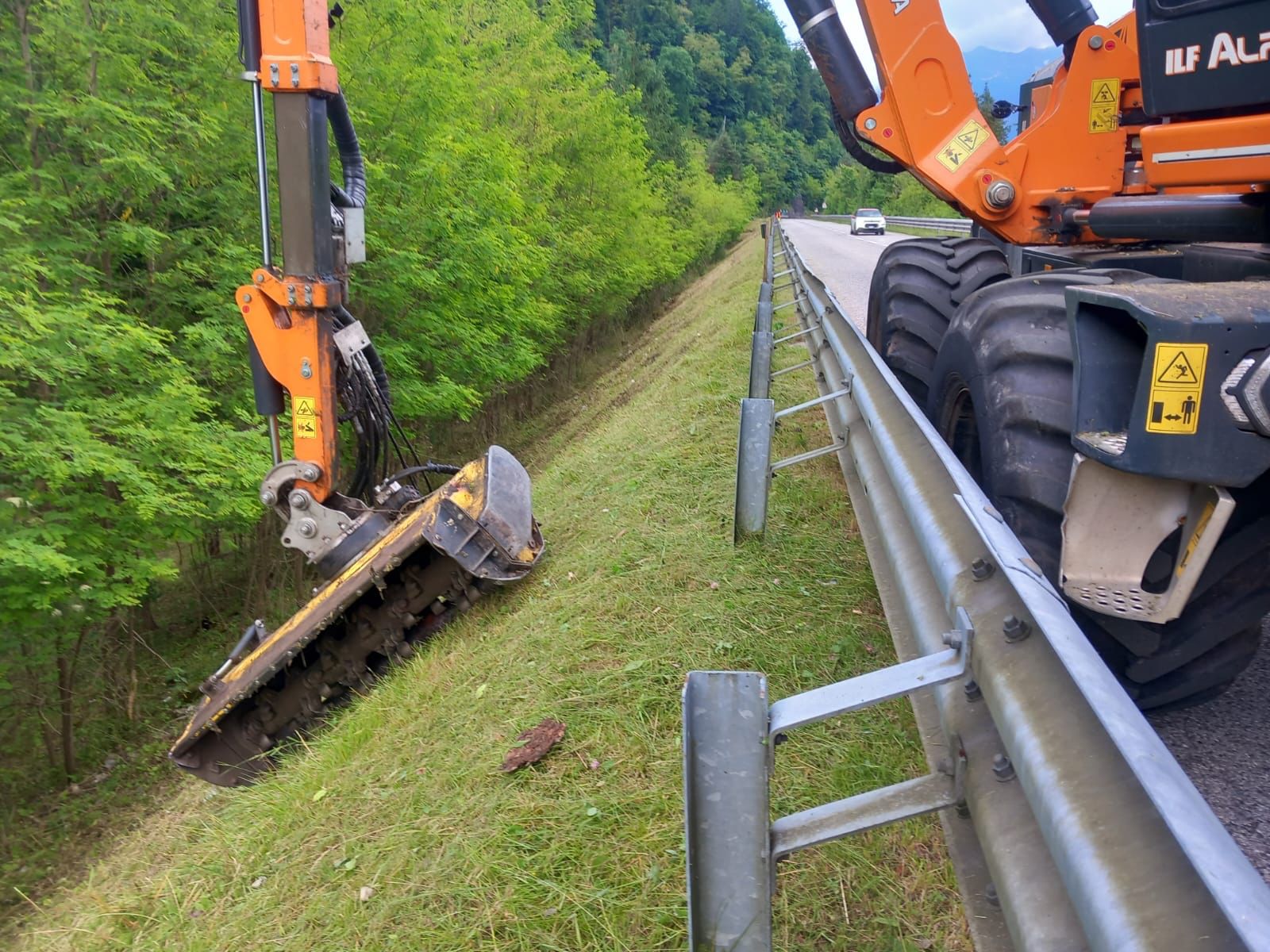 Il verde e l’innovazione per la manutenzione di strade e infrastrutture Il verde e l’innovazione per la manutenzione di strade e infrastrutture