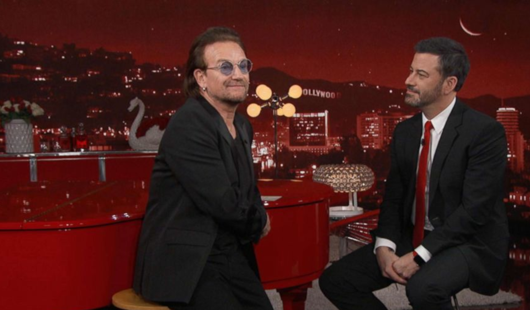 bono vox contro donald trump da Lidentita.it bono vox contro donald trump