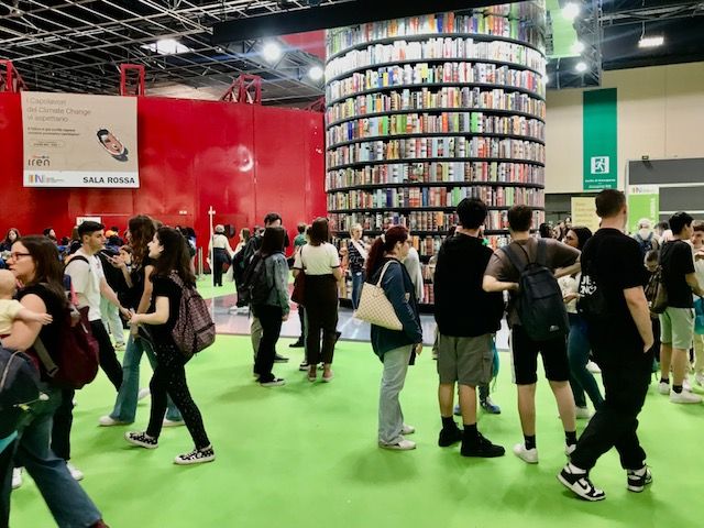 Salone Off dal 9 al 20 maggio con 800 eventi in 400 spazi Salone Off dal 9 al 20 maggio con 800 eventi in 400 spazi