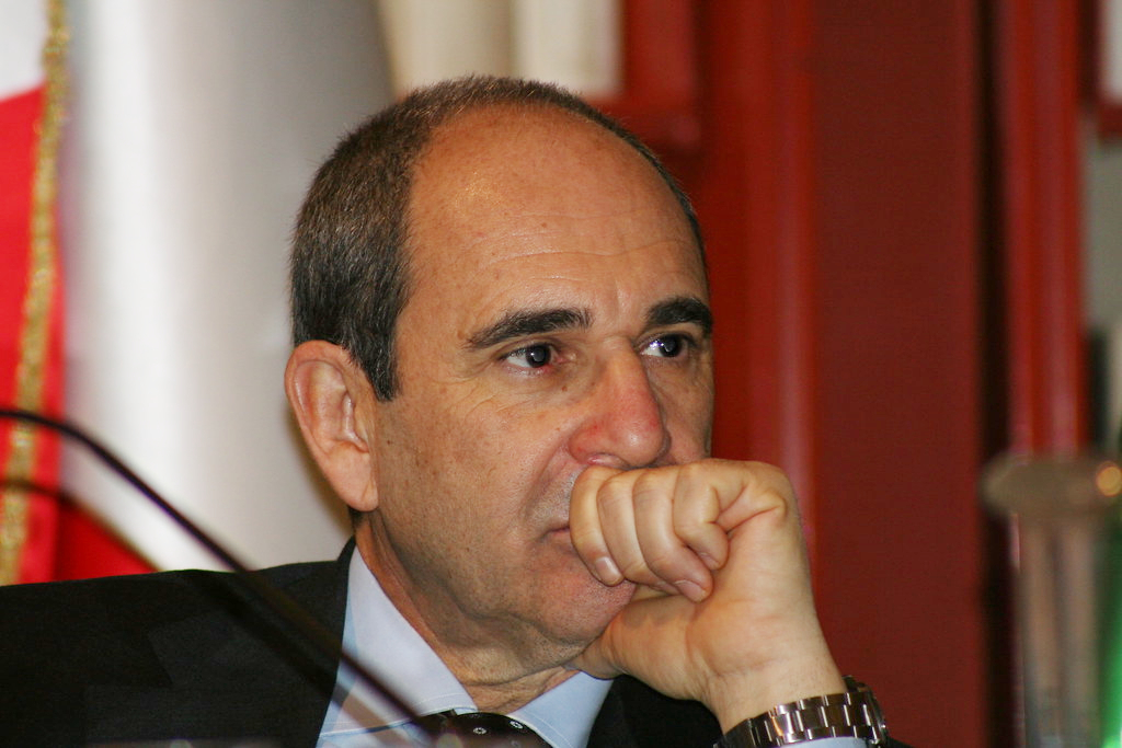 intervista a flavio de luca meccanismo tangentopoli il ping pong tra toghe e stampa