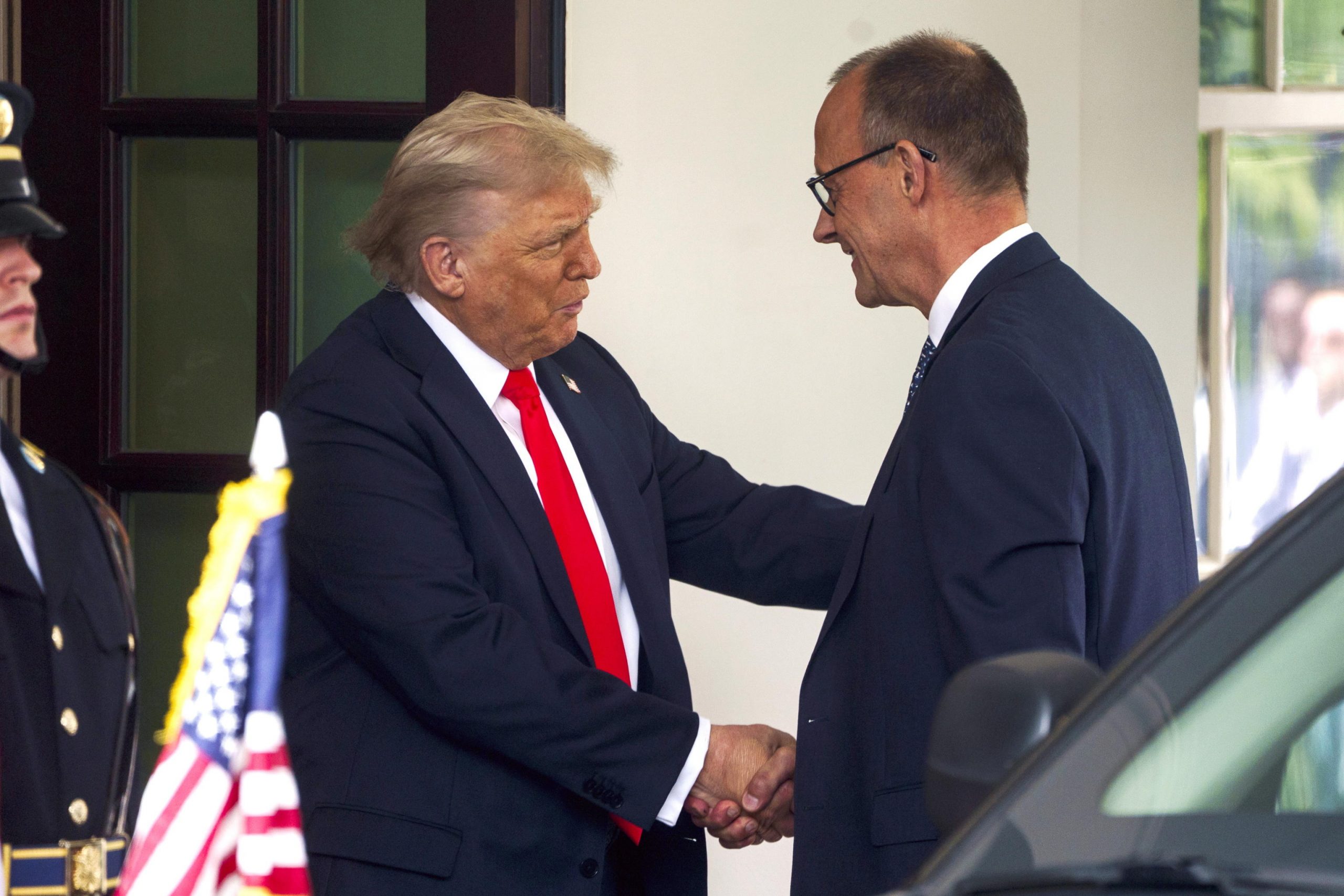 La pace (dei dazi) tra Usa e Cina al telefono, l’Ue spera La pace (dei dazi) tra Usa e Cina al telefono, l’Ue spera