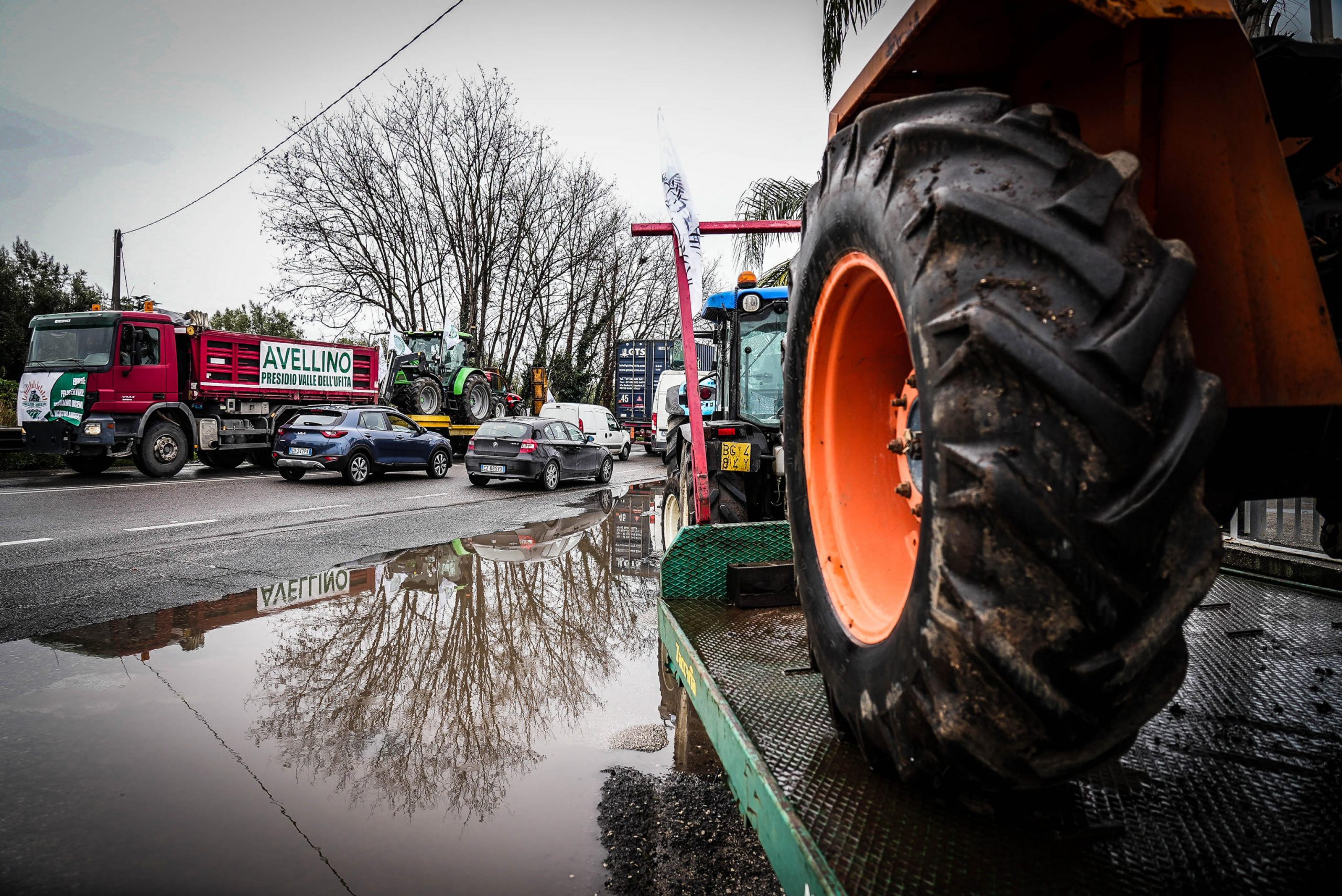 Dazi, conflitti e cambiamento climatico: agricoltura italiana alla prova del futuro Dazi, conflitti e cambiamento climatico: agricoltura italiana alla prova del futuro