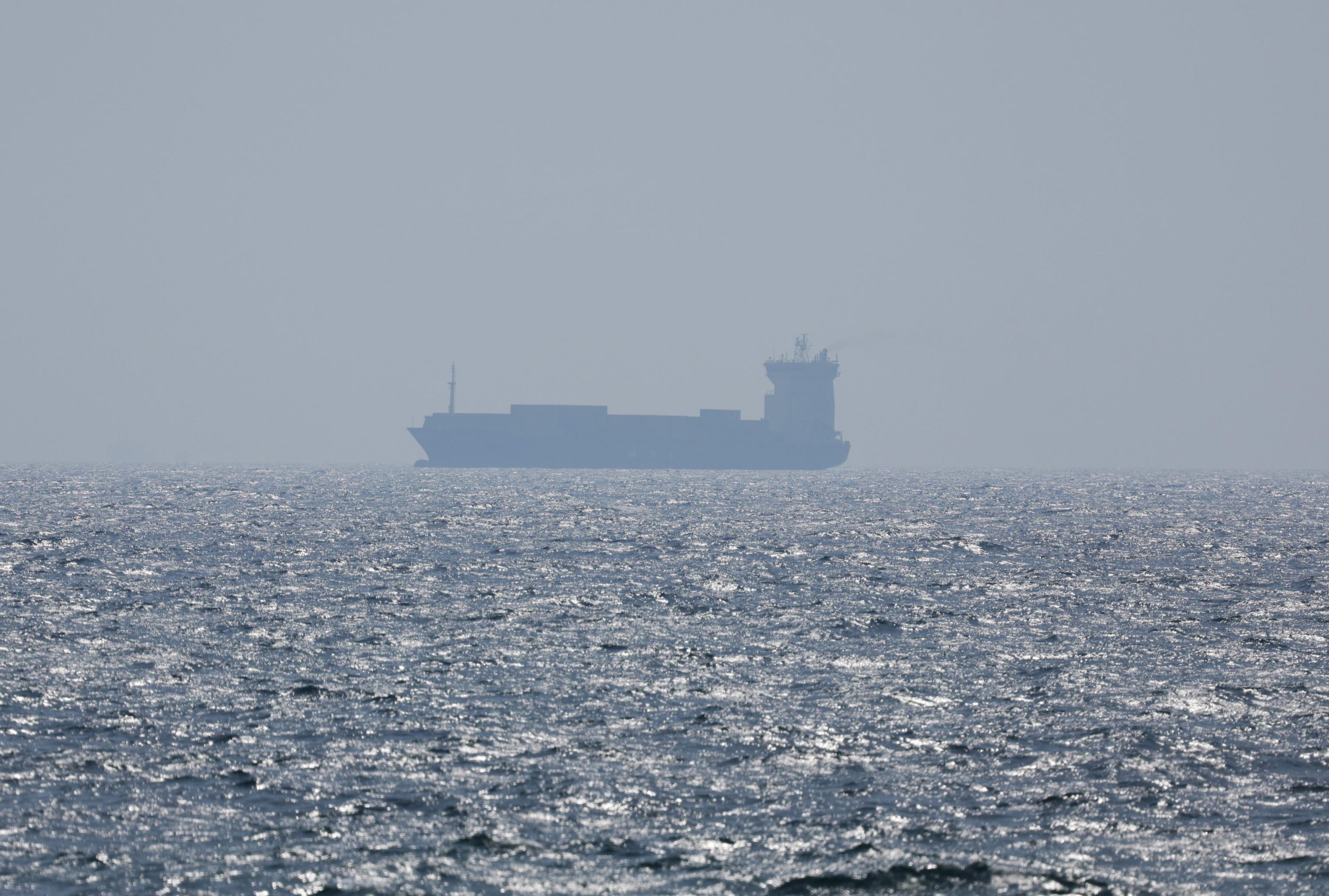 hormuz trump ferma per ora la corsa del petrolio