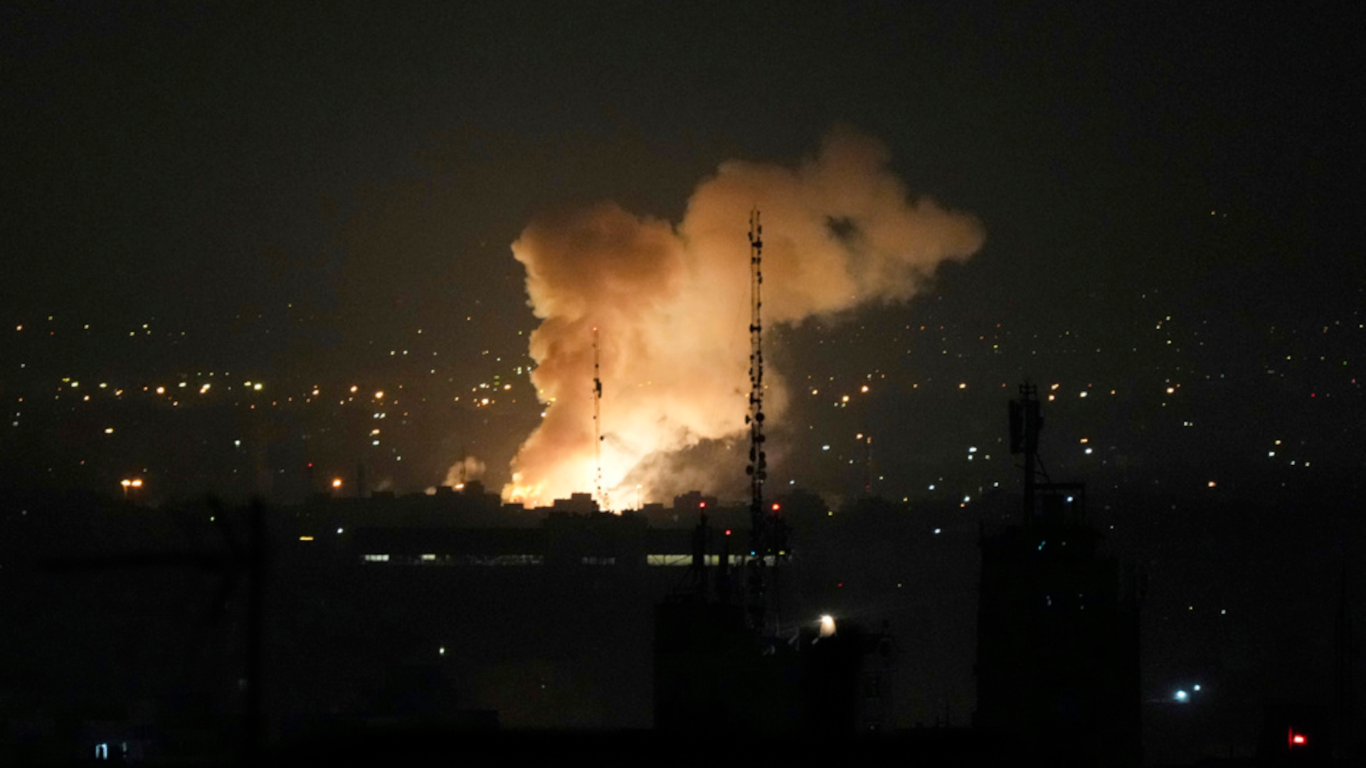 israele attacca siti nucleari iraniani colpiti obiettivi strategici massima allerta in medio oriente