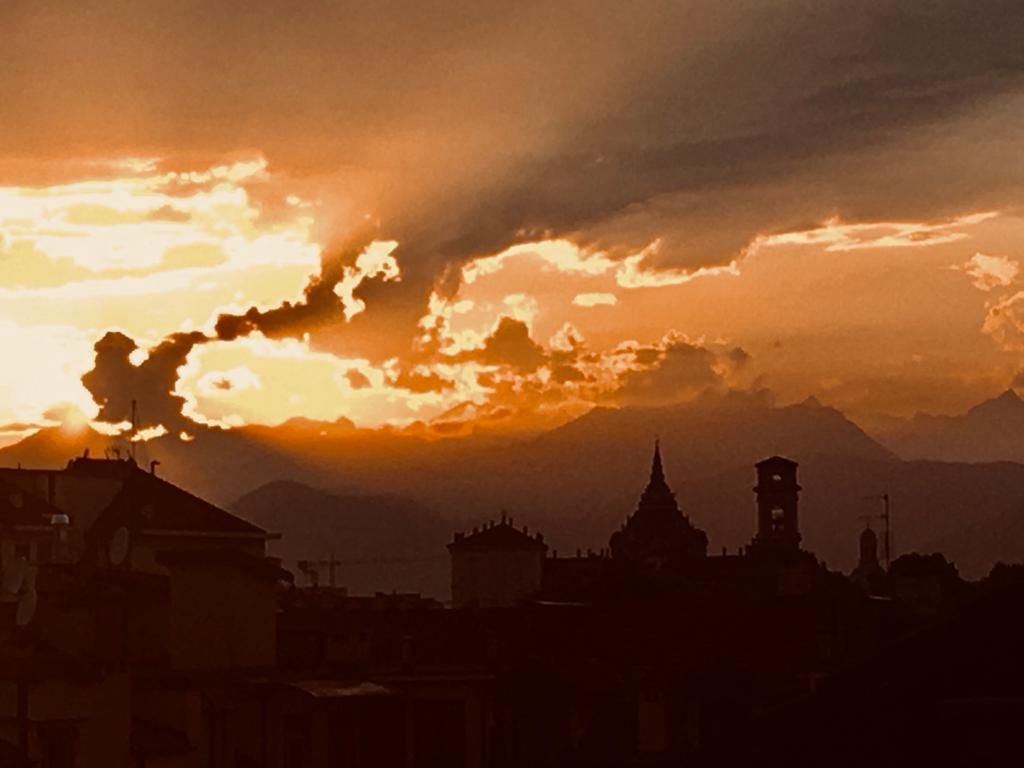 Il piano della Città per gli anziani fragili contro il caldo estivo Il piano della Città per gli anziani fragili contro il caldo estivo