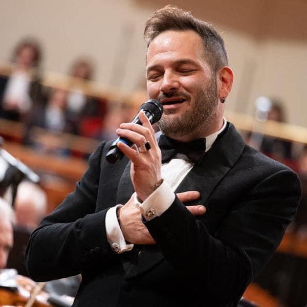 Cesare Rascel: “Con il cuore leggero sul palcoscenico (anche) della vita” Cesare Rascel: “Con il cuore leggero sul palcoscenico (anche) della vita”