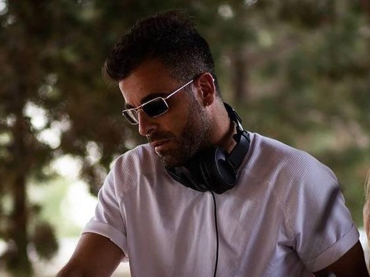 Ibiza, morto a 35 anni il dj italiano Godzi: ipotesi omicidio Ibiza, morto a 35 anni il dj italiano Godzi: ipotesi omicidio