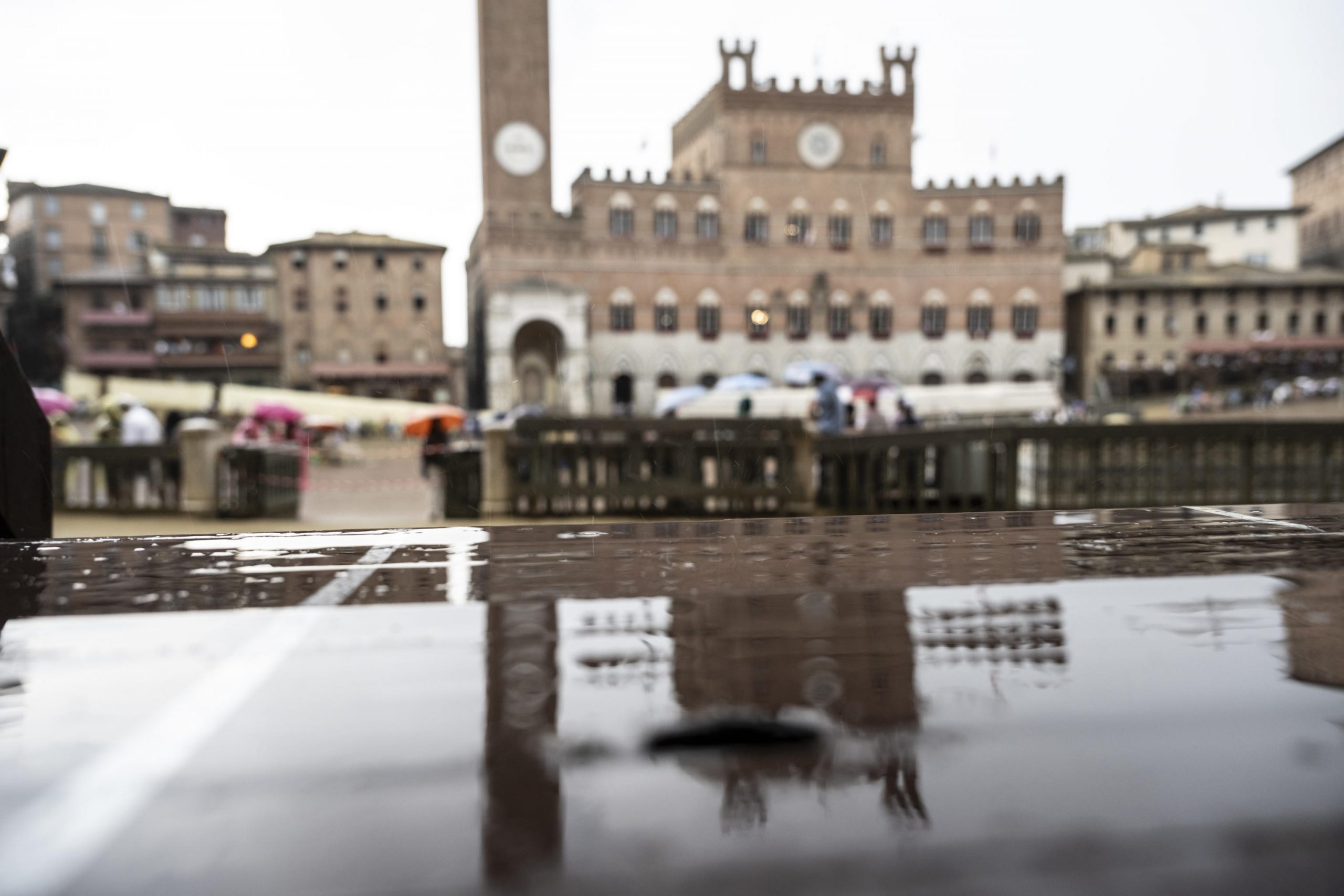 Siena, Palio di Provenzano rinviato per pioggia: si corre il 3 luglio