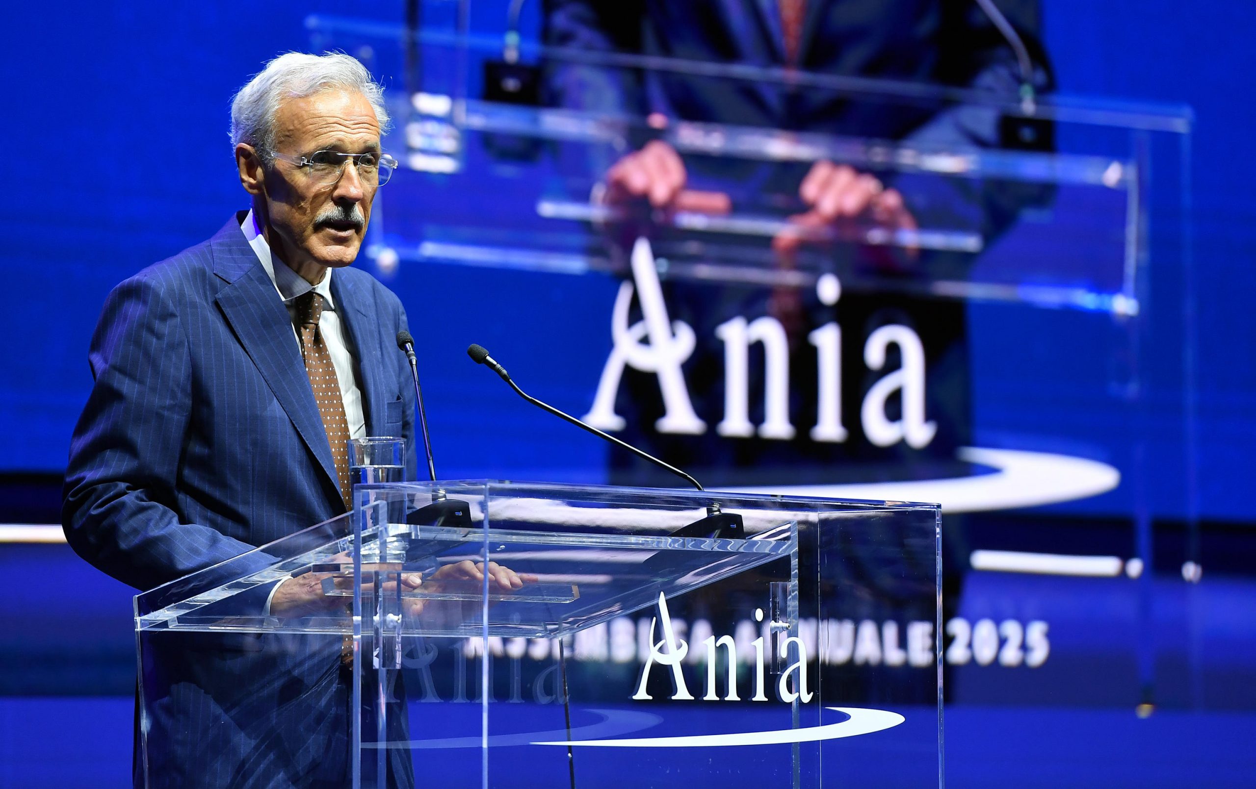 Non solo catastrofi: il governo “chiama” le assicurazioni