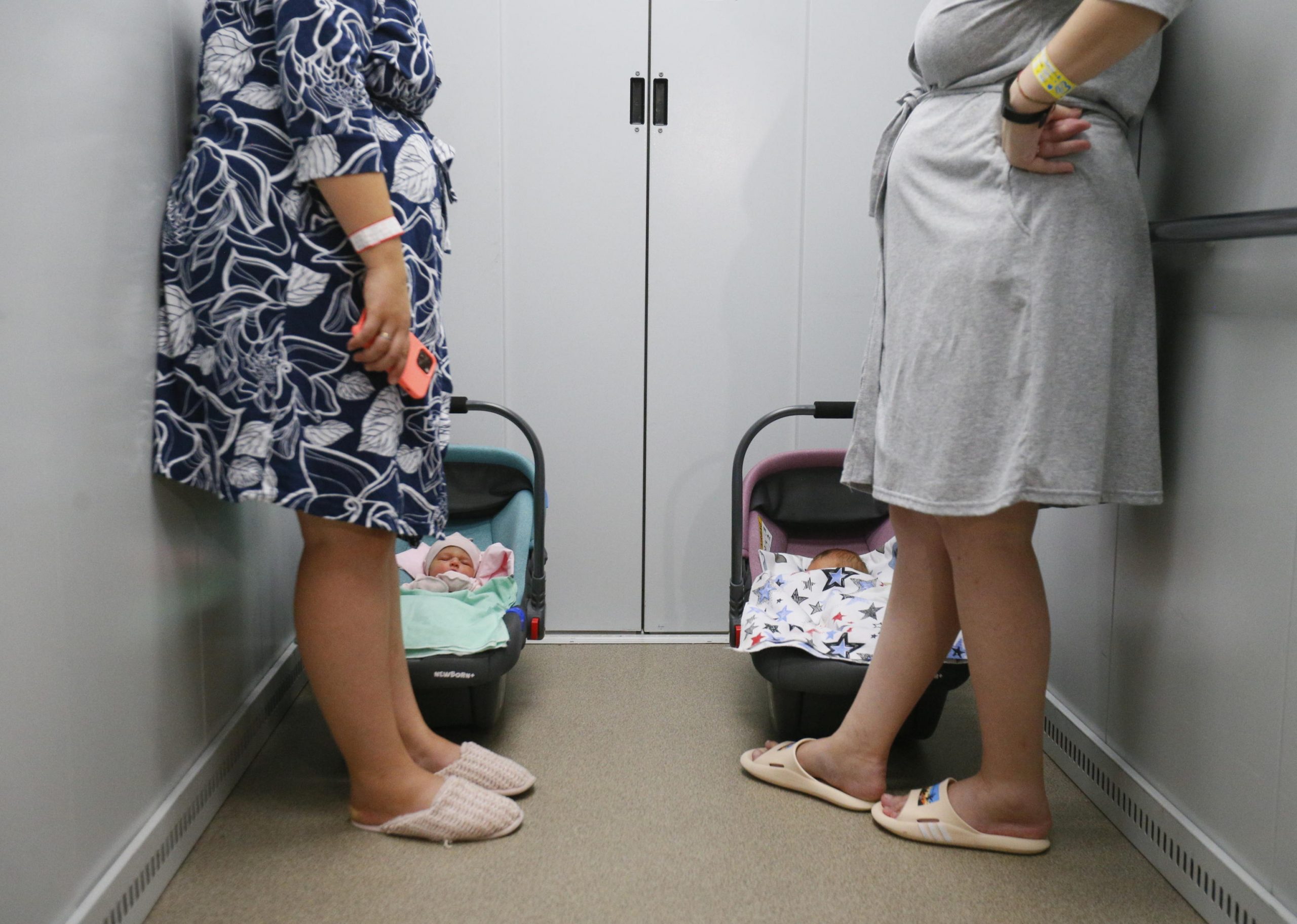 Gravidanza in estate: come difendersi da miti, “bufale” e consigli non richiesti