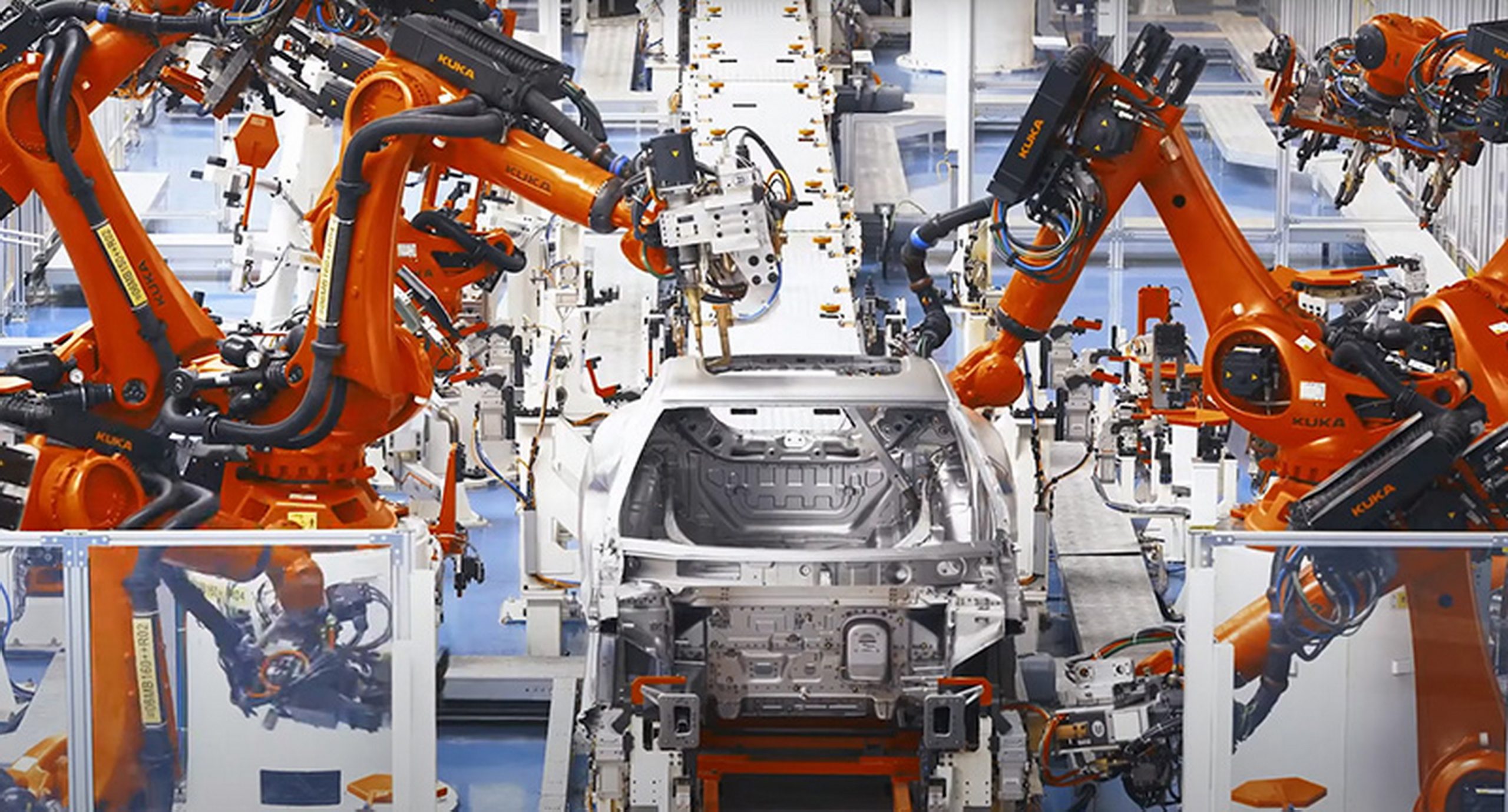 Auto in panne, un (altro) semestre in rosso