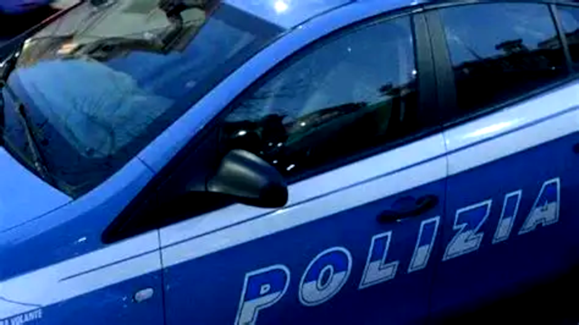 Milano, viale Fulvio Testi: due fratelli rapinati alla fermata del tram. Uno è in gravi condizioni Milano, viale Fulvio Testi: due fratelli rapinati alla fermata del tram. Uno è in gravi condizioni