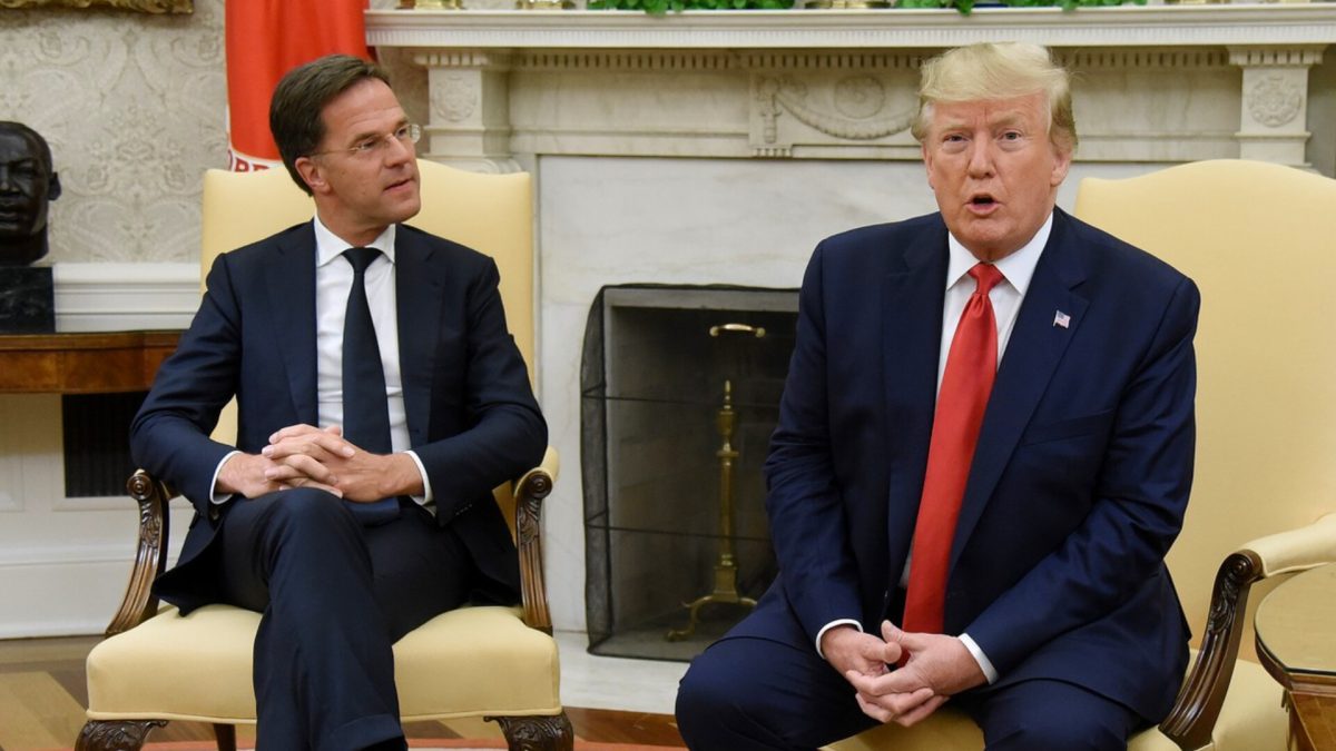 Trump prolunga la guerra in Ucraina con i soldi della Nato e dell’Ue Trump prolunga la guerra in Ucraina con i soldi della Nato e dell’Ue