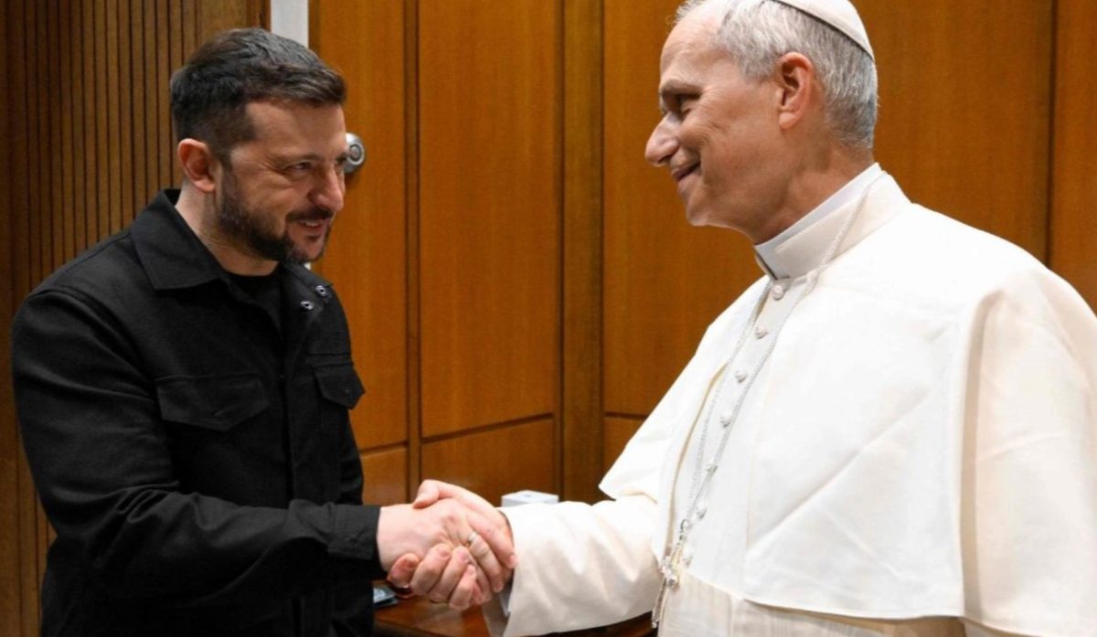 Zelensky da Papa Leone XIV. A Roma si parla di ricostruzione, a Londra di distruzione Zelensky da Papa Leone XIV. A Roma si parla di ricostruzione, a Londra di distruzione