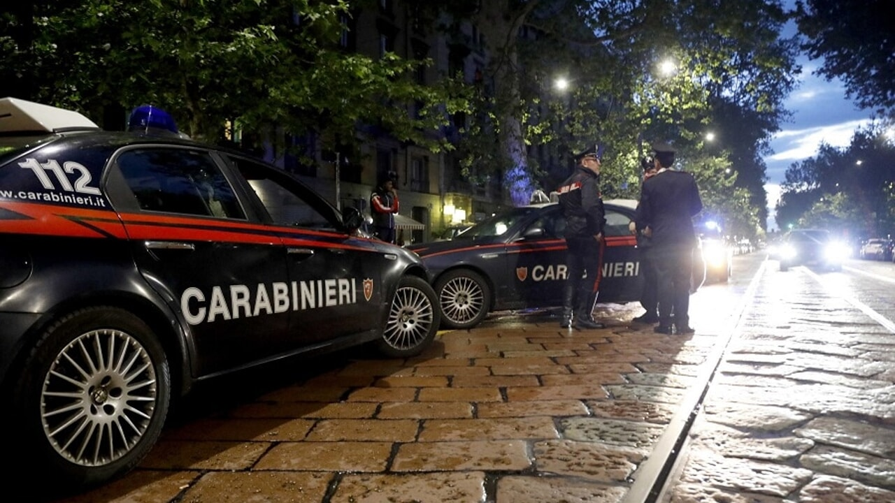 Milano fuori controllo, un martedì di ordinaria follia Milano fuori controllo, un martedì di ordinaria follia