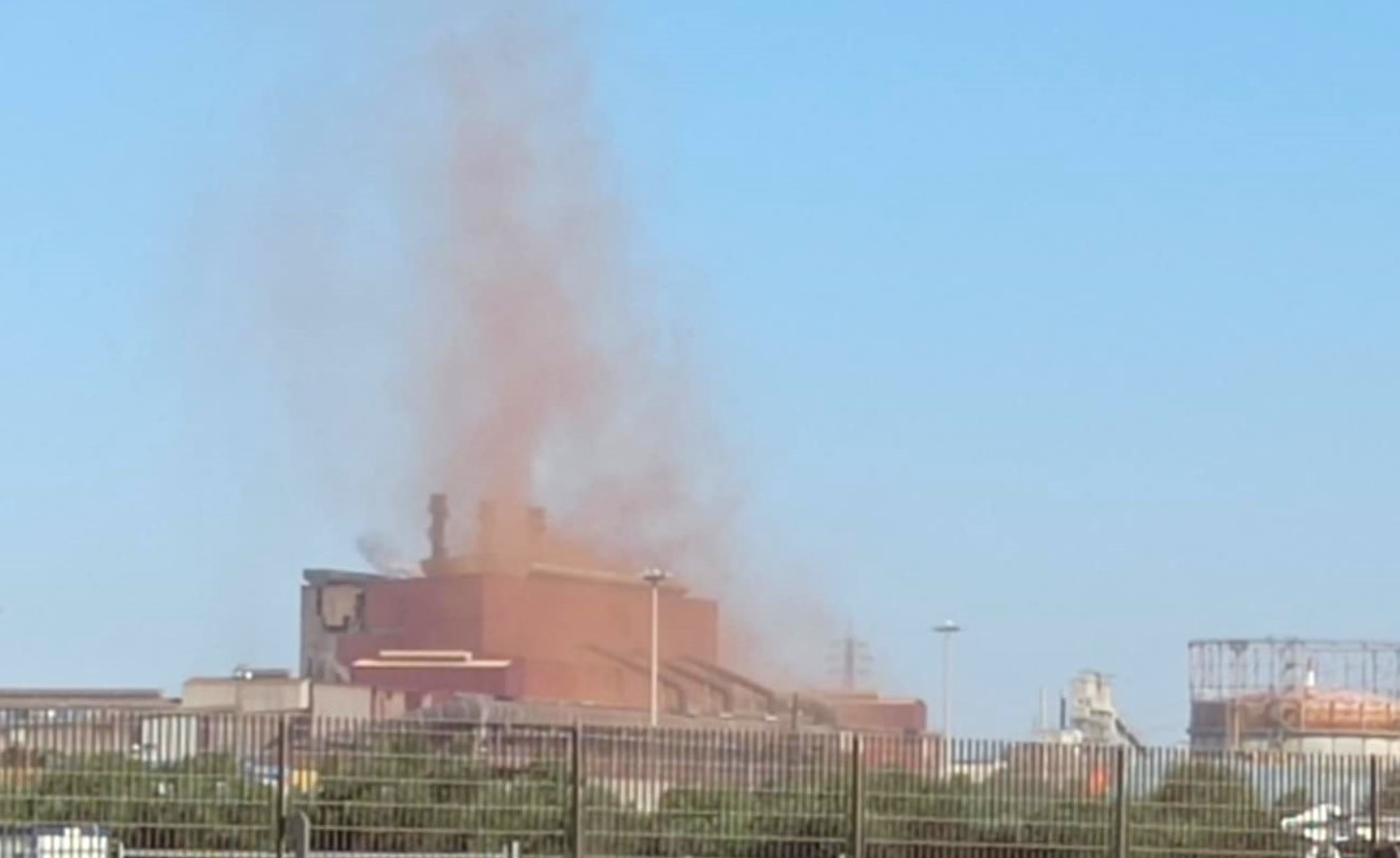 Nell’ex Ilva lo slopping: veleni senza controllo nell’aria Nell’ex Ilva lo slopping: veleni senza controllo nell’aria