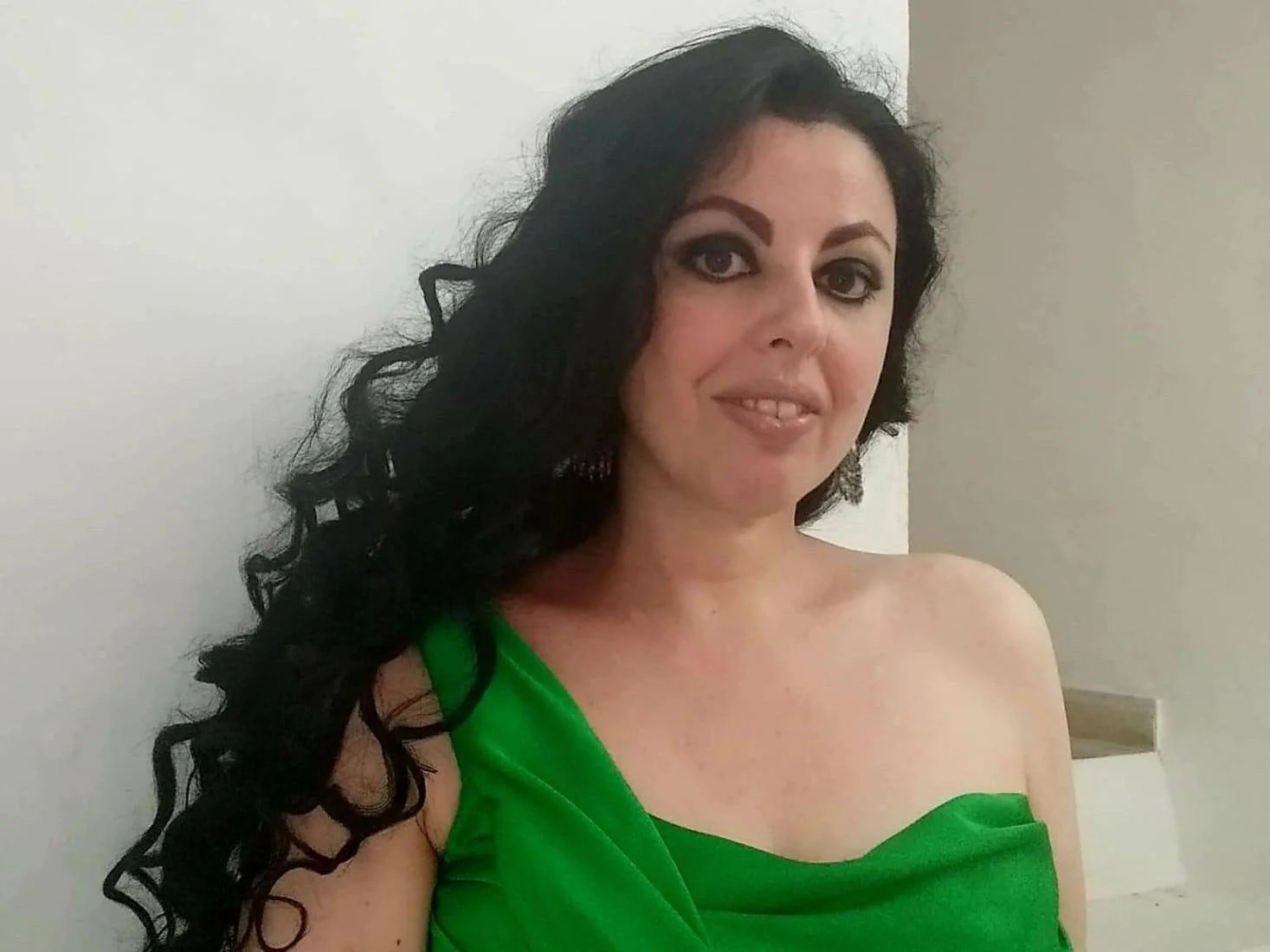 Valentina svenuta nell’armadio: il giallo in Tunisia