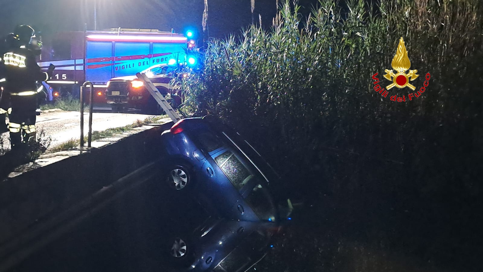 Morto nell’auto, mistero fitto in Lombardia: è giallo Morto nell’auto, mistero fitto in Lombardia: è giallo