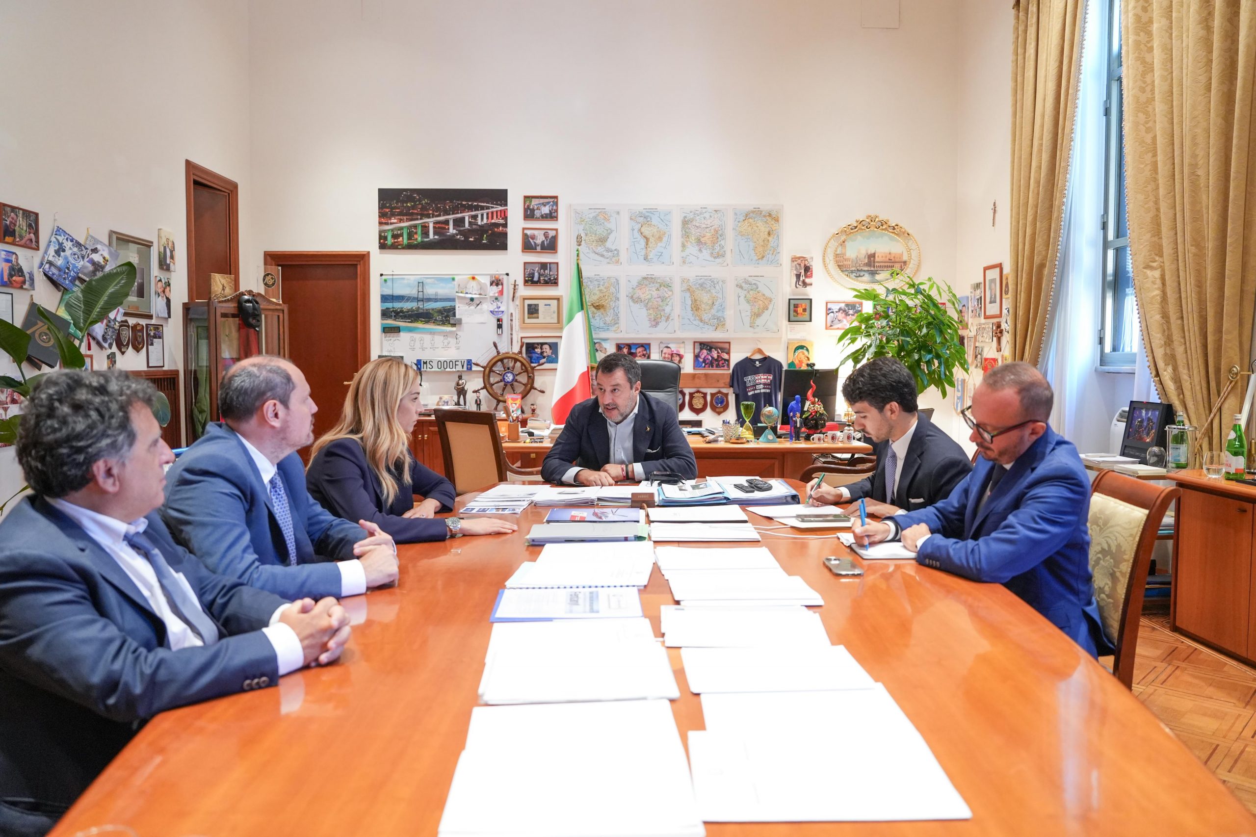 salvini incontra salis prove di tregua a genova