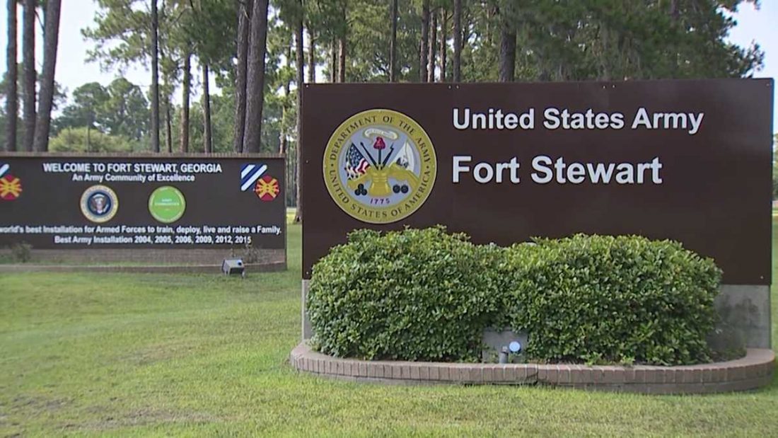 Georgia, sparatoria a Fort Stewart. Scuole chiuse e fiato sospeso Georgia, sparatoria a Fort Stewart. Scuole chiuse e fiato sospeso