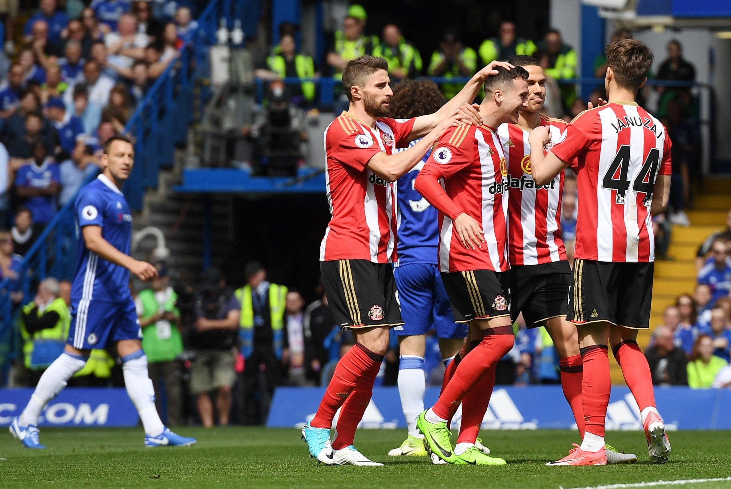 il sunderland regala l8217abbonamento ai tifosi over 85
