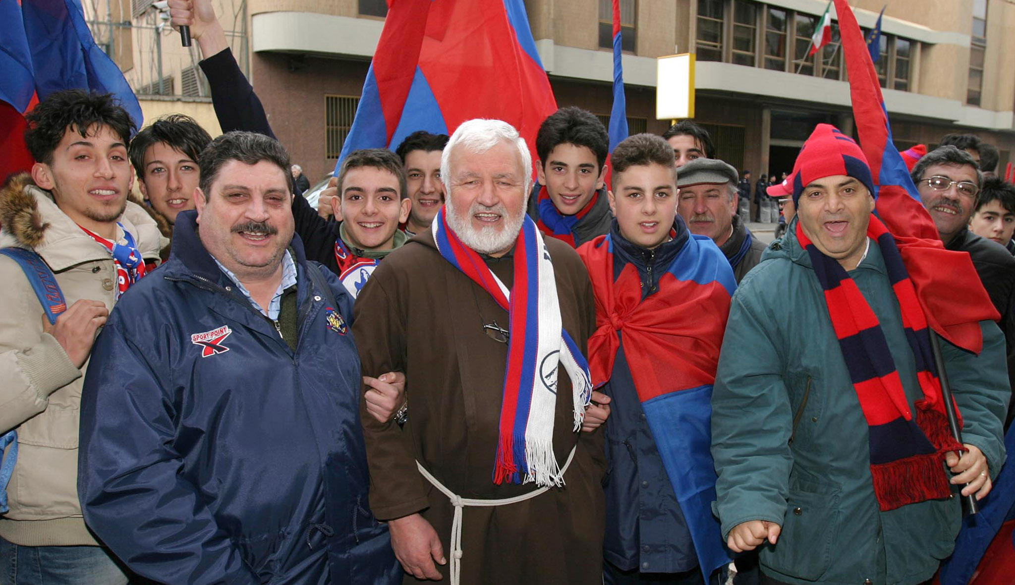 addio a padre fedele il frate ultr224 dalla parte degli ultimi