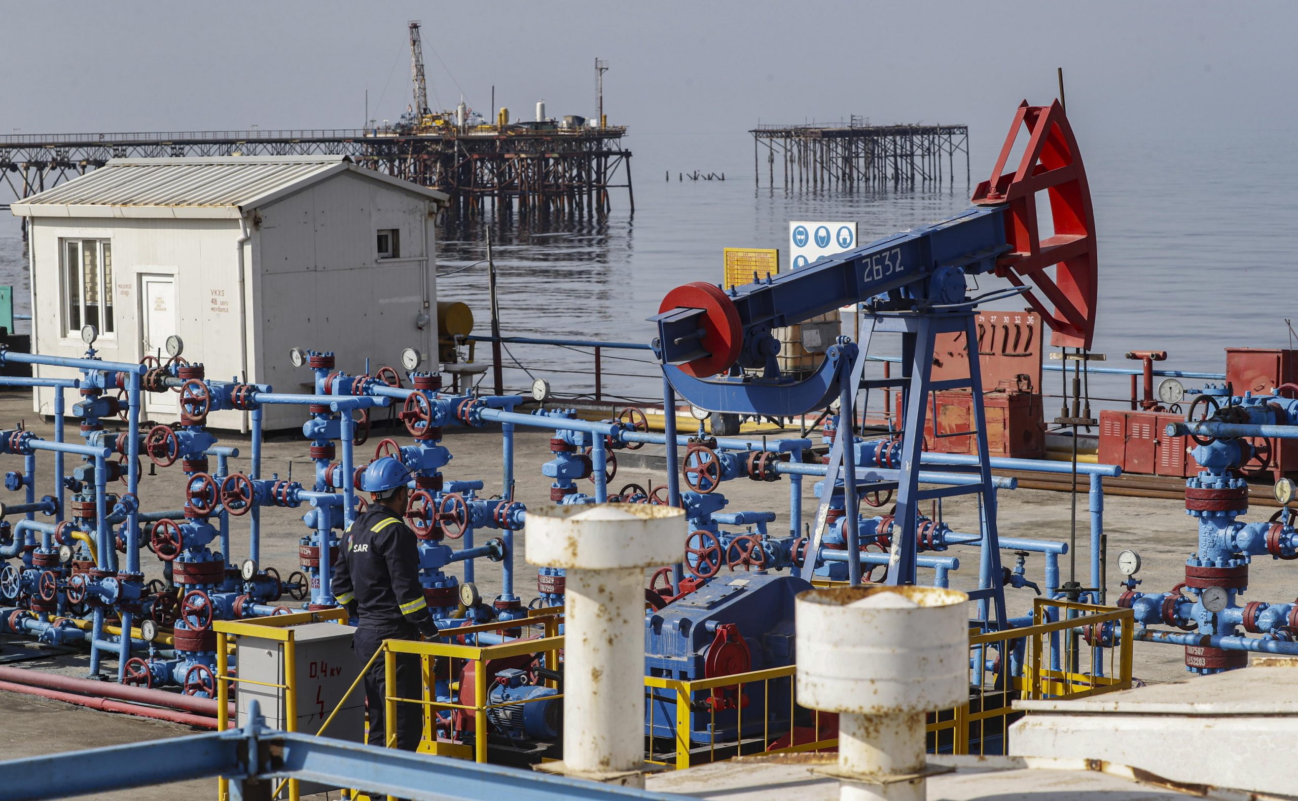 sanzioni e prezzi dopo anchorage 232 rebus petrolio russo