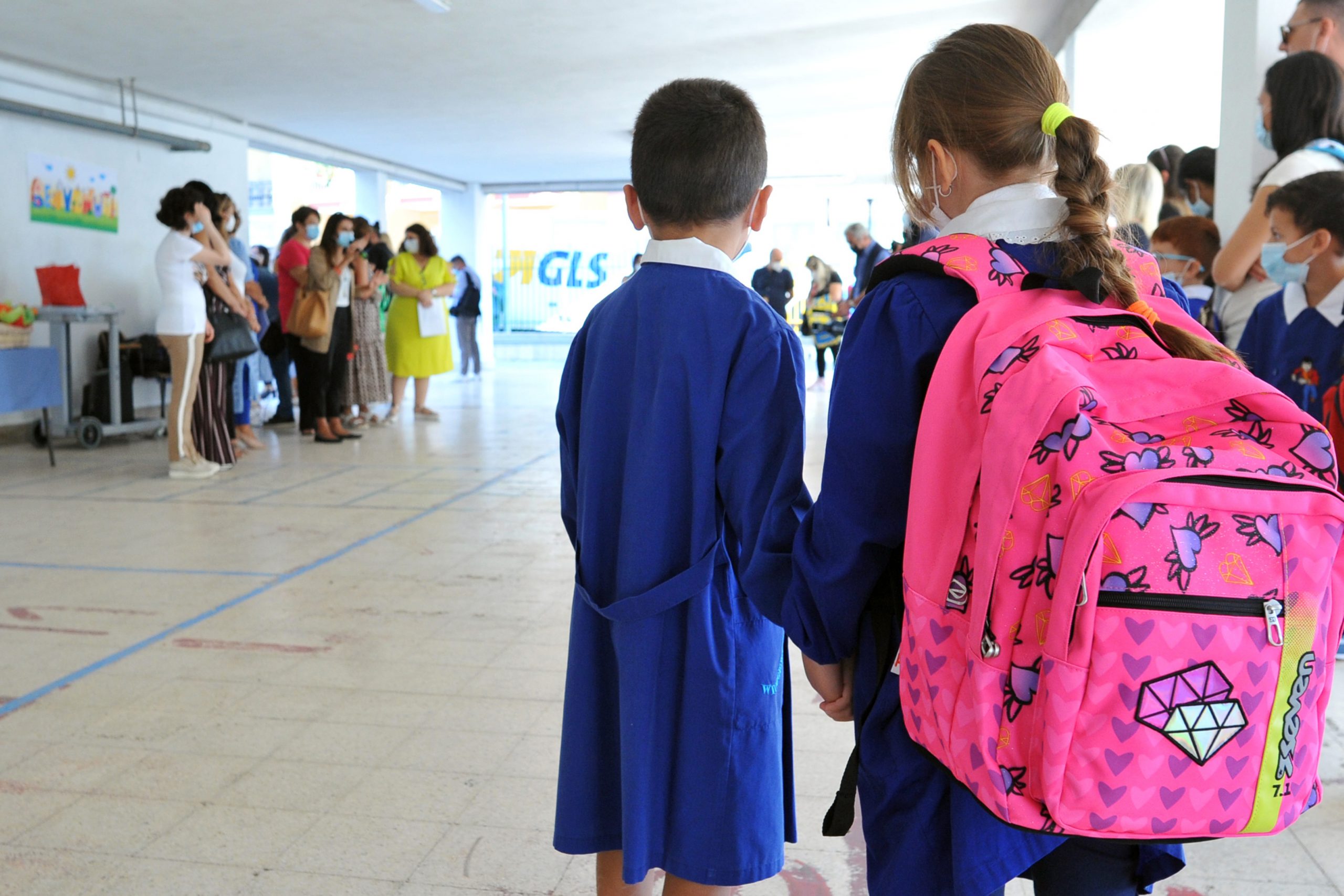 scuola italiana tra presente e futuro studenti pronti a ritornare tra i banchi160