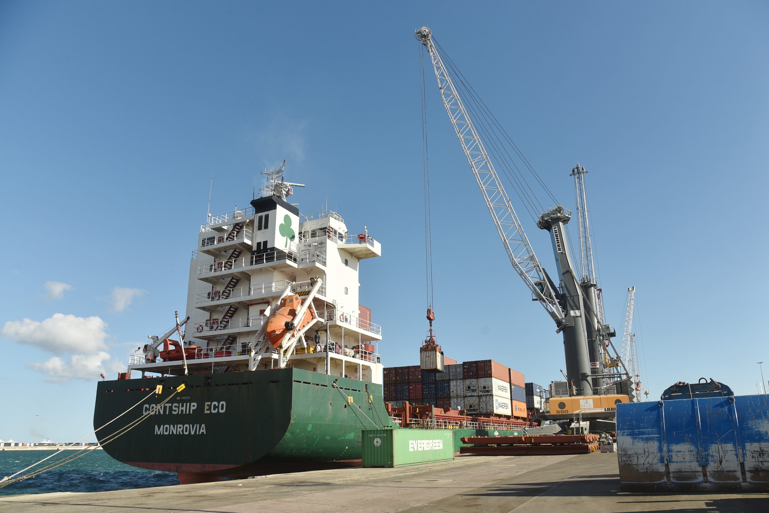 L’export italiano cresce, boom farmaceutica L’export italiano cresce, boom farmaceutica