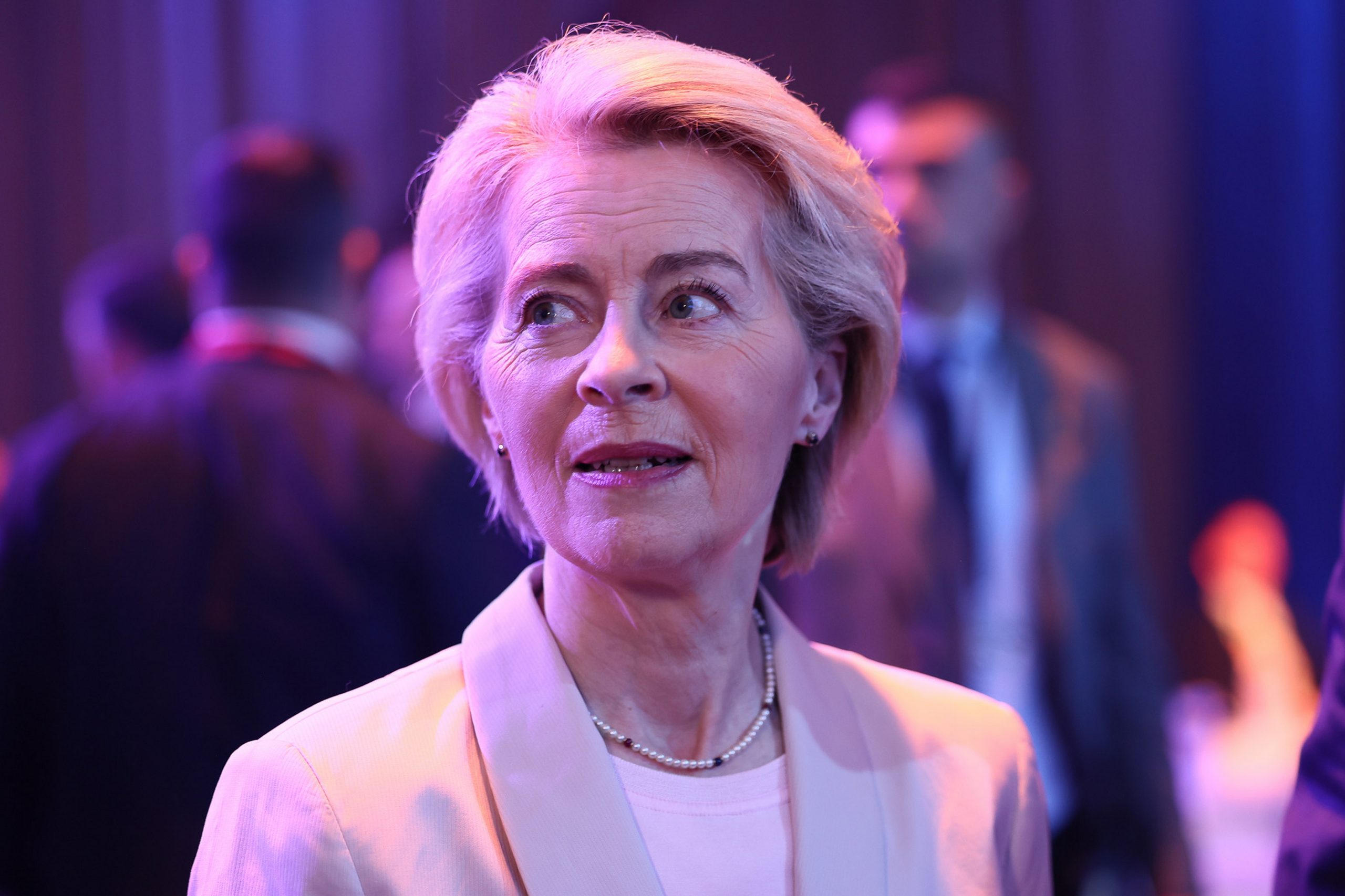 ursula brinda all8217accordo sui dazi che piace solo a trump