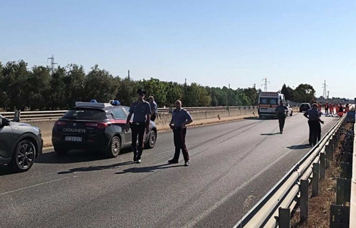 Tre ciclisti travolti e uccisi in Puglia Tre ciclisti travolti e uccisi in Puglia