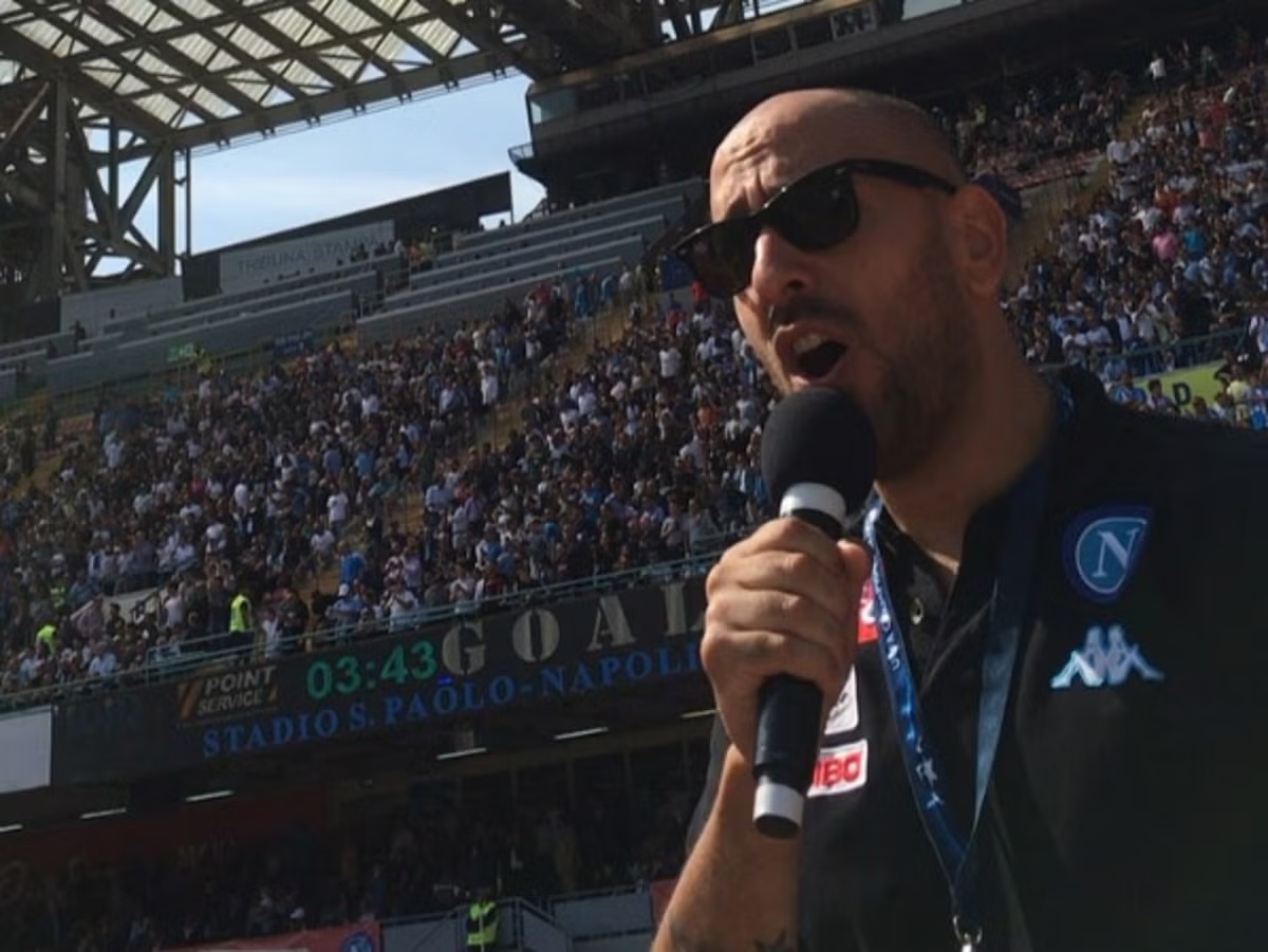 Decibel, De Laurentiis chiude il caso: torna al suo posto Decibel, De Laurentiis chiude il caso: torna al suo posto