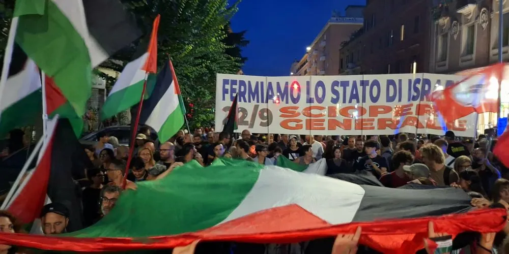 Piazze pro Palestina: scontri e caos a Milano, Roma, Bologna Piazze pro Palestina: scontri e caos a Milano, Roma, Bologna
