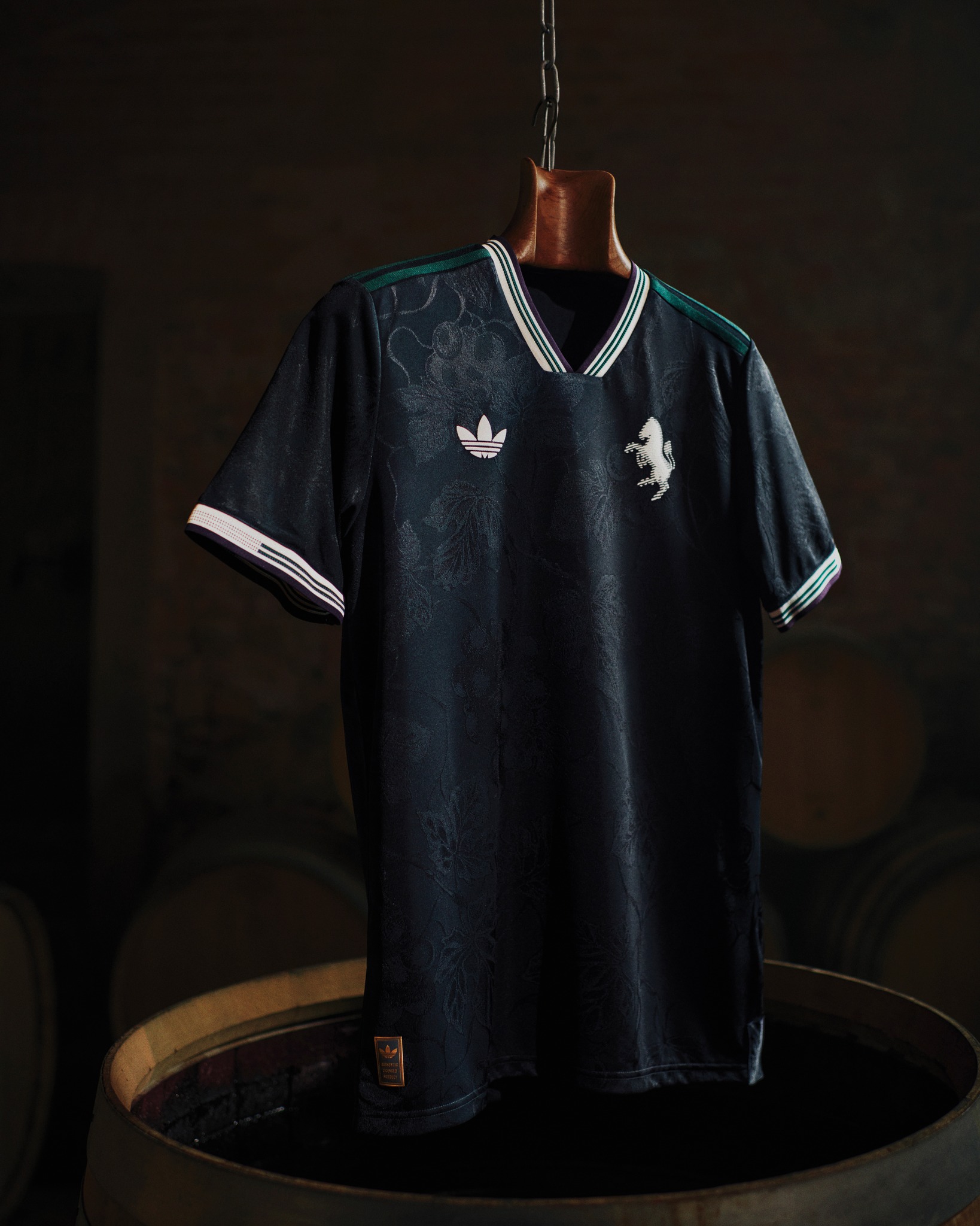 Vino e tradizione: ecco la terza maglia della Juventus