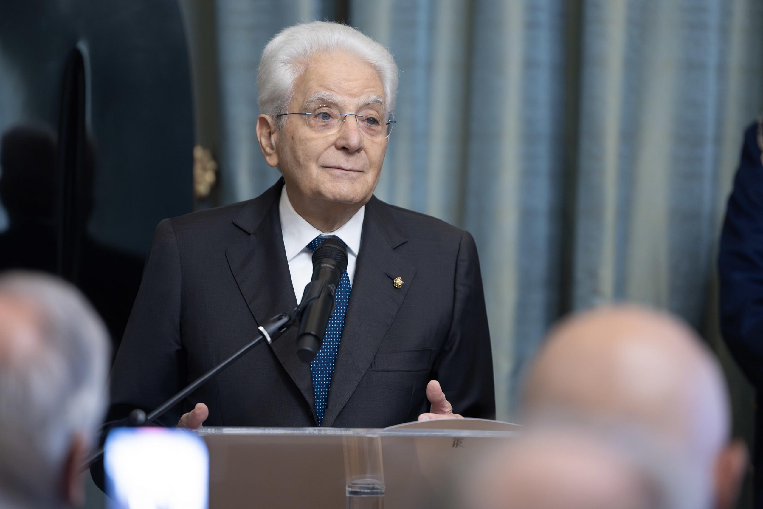 Mattarella contro i commenti razzisti alla Nazionale di basket: “Misere manifestazioni di inciviltà” Mattarella contro i commenti razzisti alla Nazionale di basket: “Misere manifestazioni di inciviltà”