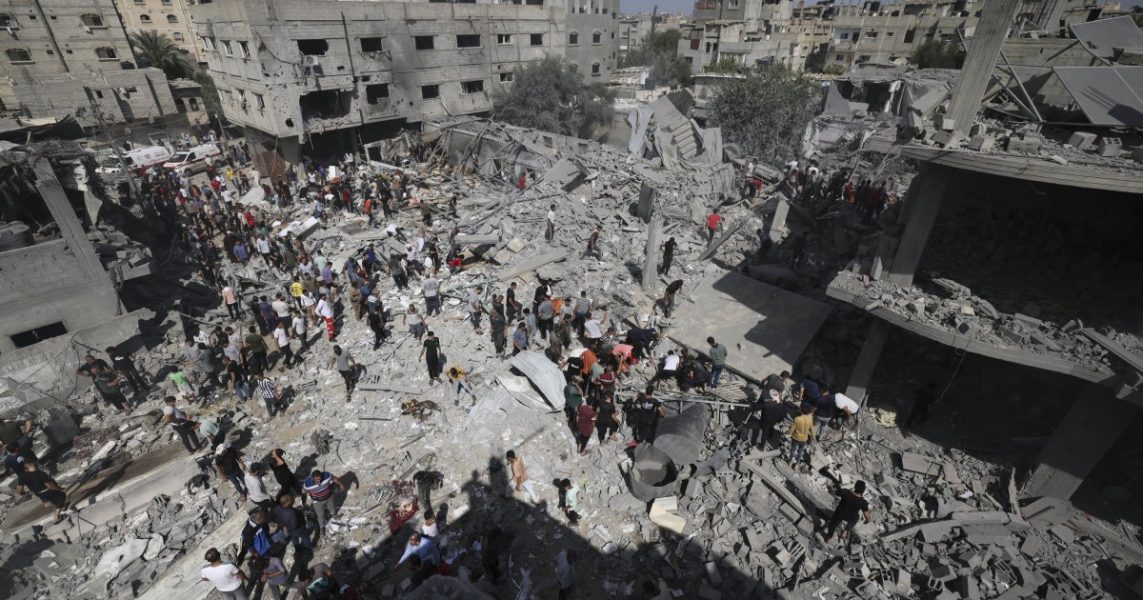 A Gaza è in atto un genocidio. L’Italia alzi la voce