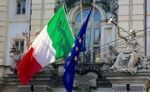 la politica del tutto e del contrario di tutto