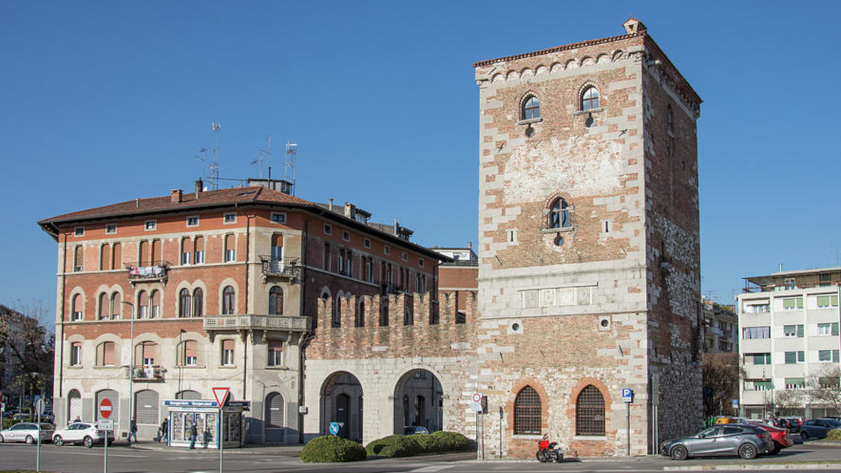 udine cittadini stanchi del degrado nasce un nuovo comitato di quartiere