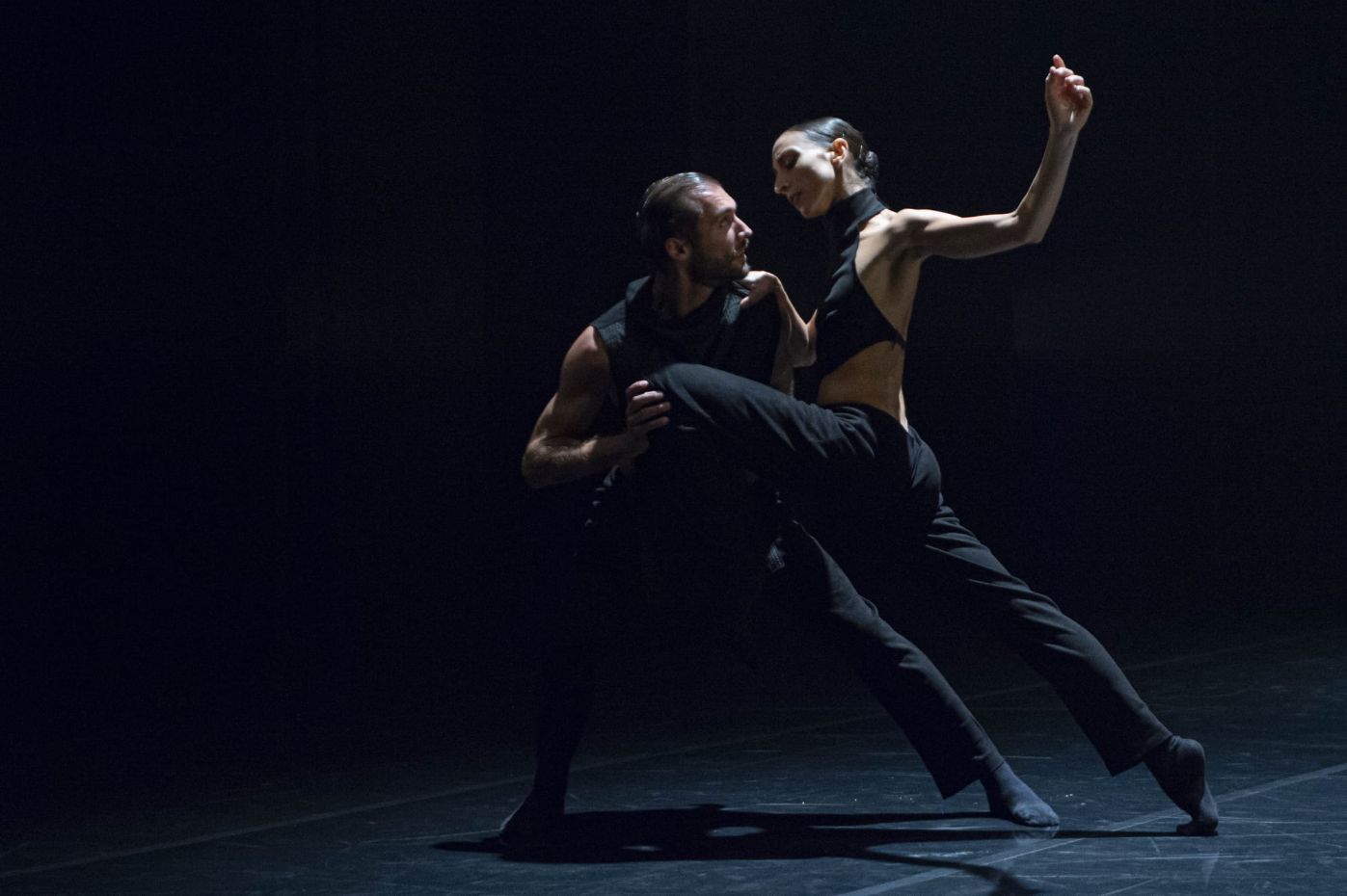 torinodanza inizia con un tris