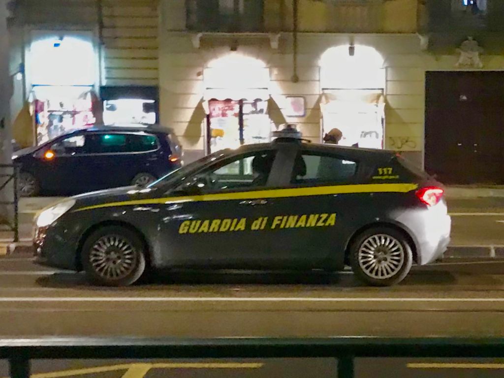 Logistica e ristorazione, la Guardia di Finanza scopre frode da 100 milioni a Torino Logistica e ristorazione, la Guardia di Finanza scopre frode da 100 milioni a Torino