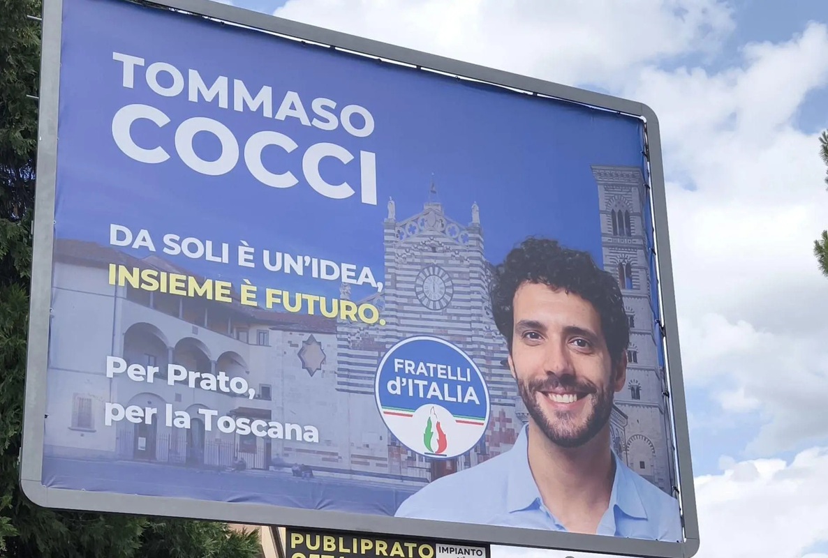 scatti intimi rubati il no al ricatto del fdi cocci