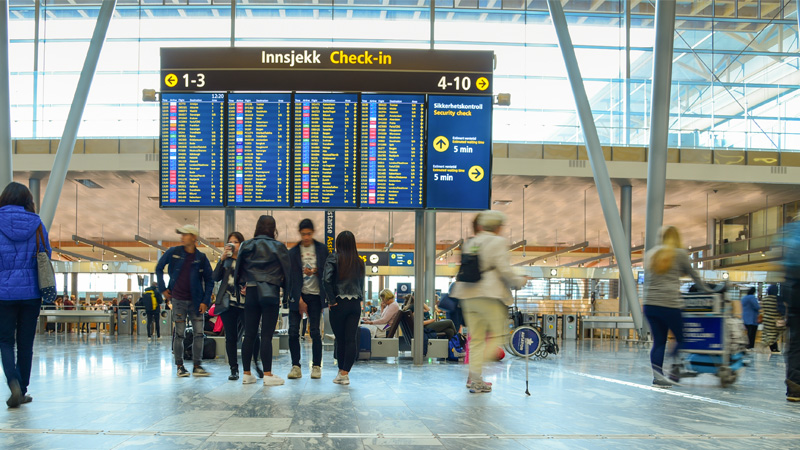 riaperti gli aeroporti di copenaghen e oslo chiusi per droni