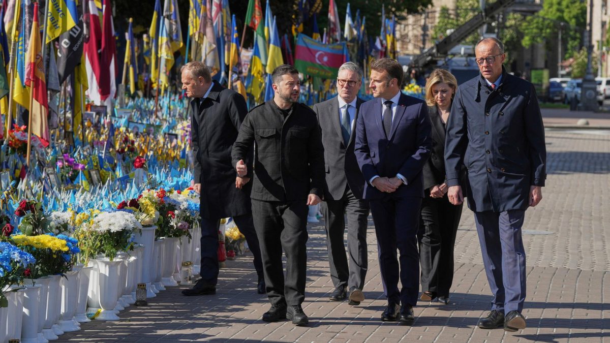 I falchi suonano la carica dopo l’incursione dei droni russi nei cieli polacchi