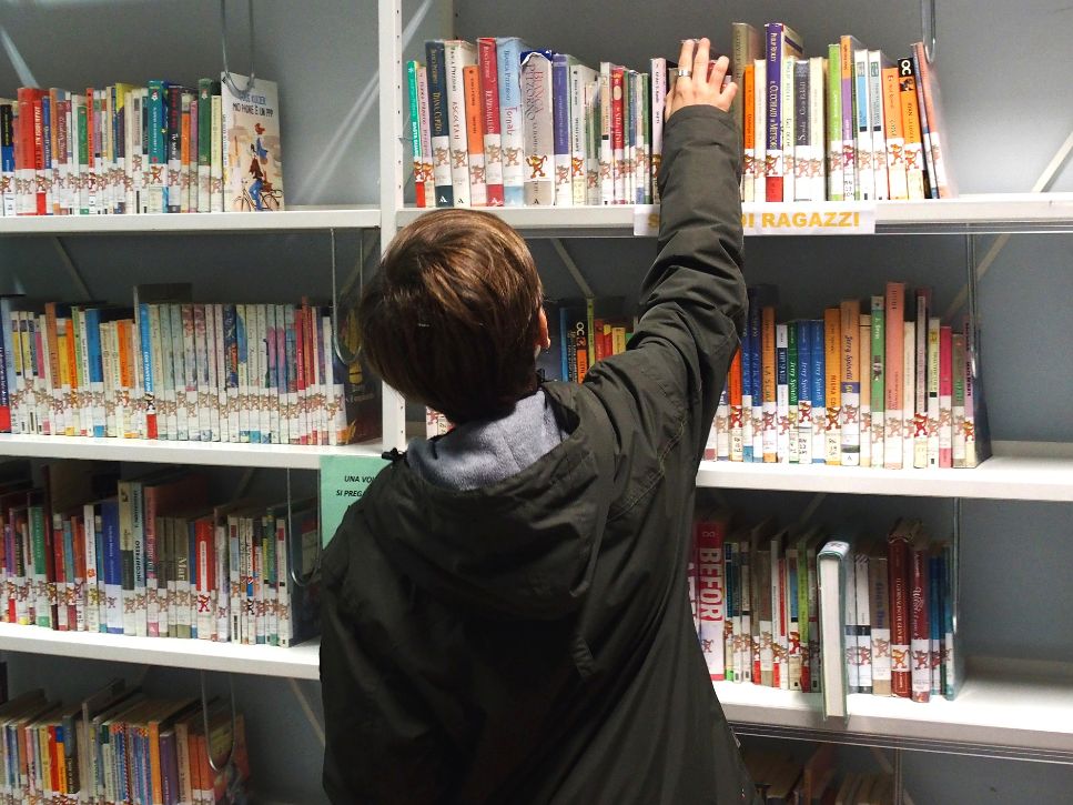 Biblioteche in rete per trovare documenti, leggere e book e consultare dati Biblioteche in rete per trovare documenti, leggere e book e consultare dati