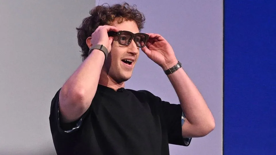 Meta Ray Ban Display: Zuckrberg lancia la new generation Meta Ray Ban Display: Zuckrberg lancia la new generation