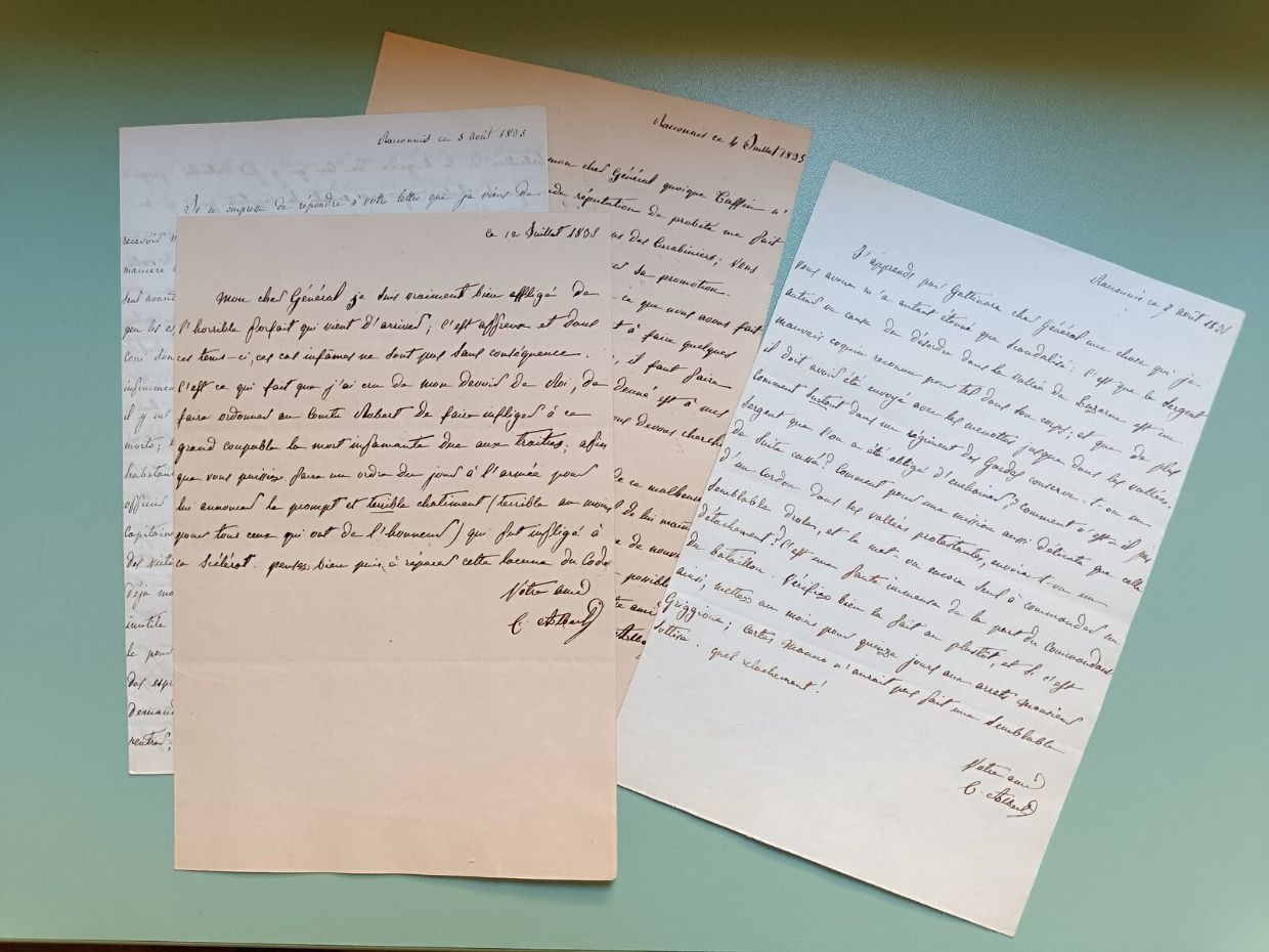 I carabinieri restituiscono all’Archivio storico di Torino lettere di re Carlo Albero
