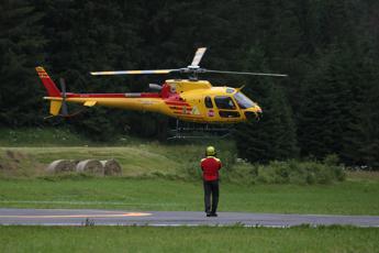 Nuovo incidente in montagna, alpinista precipita per oltre 100 metri e ...